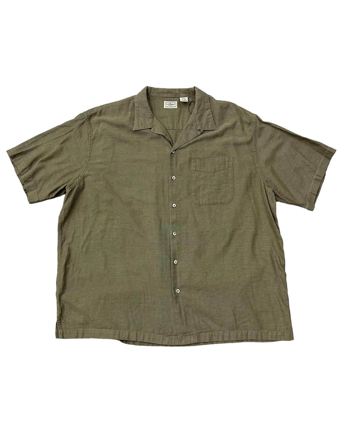 ジャムルのインスタグラム：「L.L.Bean オープンカラーシャツ ¥5400+tax(5940) . L.L.Beanのオープンカラーシャツ。 鹿の子織りのような生地感で無地のカーキですが、表情があり、良い雰囲気です。 .  WEB SHOPに入荷しております。 是非ご覧ください。 jammru.com  #お問い合わせはお電話で承ります #jammru #osaka  #fashion  #streetstyle  #streetfashion  #vtg  #vintage  #used  #usedclothing  #古着 #古着屋 #ファッション #70s #80s #90s」