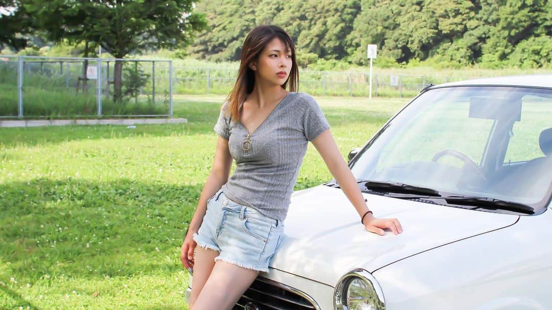 のインスタグラム：「本日はこの後19時より動画公開です😊  #車好き女子 #車女子 #MT女子 #あーちん #ミラジーノ #l700」