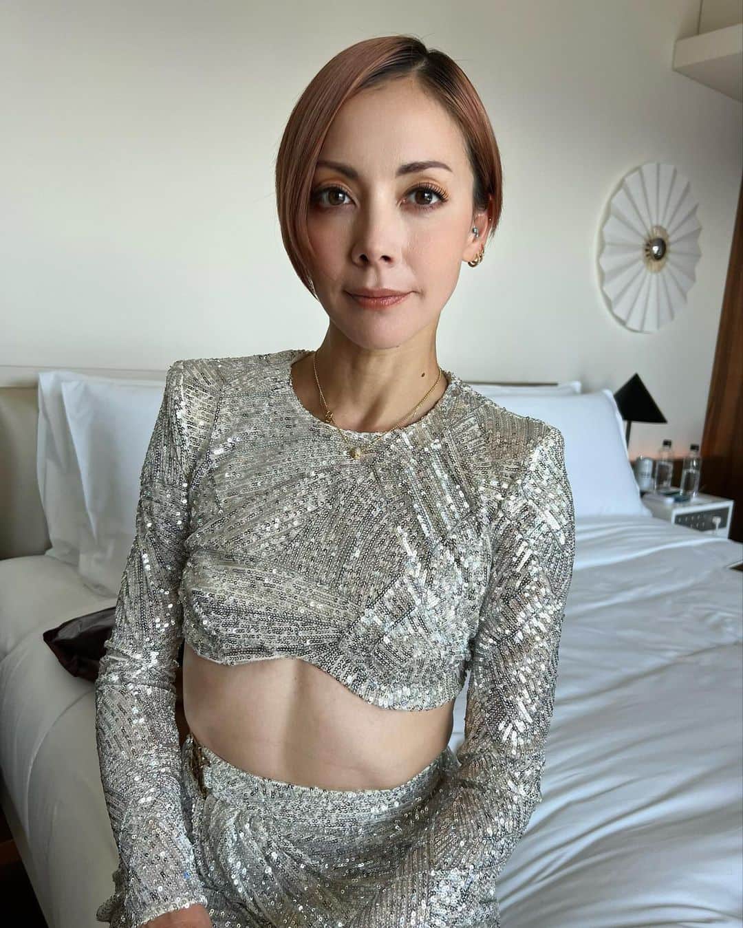 山口りさのインスタグラム：「アンナちゃん🖤  @annatsuchiya0311   📍w hotel 大阪」
