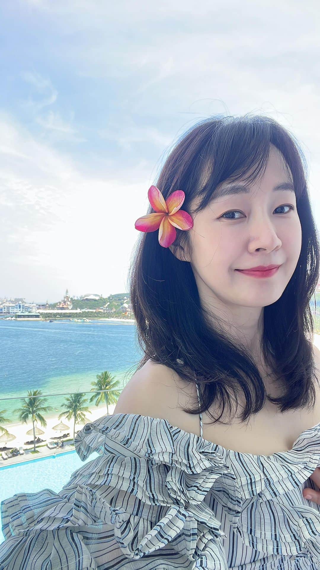 ミョン・セビンのインスタグラム：「늦었지만 올려봅니다😃」