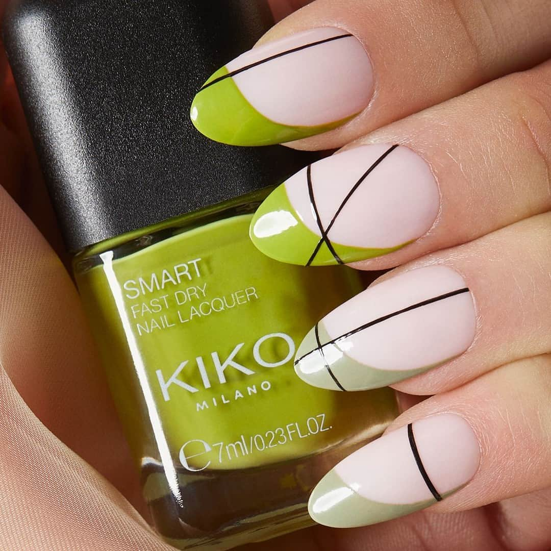 KIKO MILANOさんのインスタグラム写真 - (KIKO MILANOInstagram)「In love with this nature-inspired #nailart! 💅🌿 Save this inspo and recreate it using these #KIKONails treats: Smart Nail Lacquer 45, 86, 153 - New Power Pro Nail Lacquer 05⁣ ⁣ #KIKONails #nailpolish #nailartinspo #cutenails #summernails」7月22日 18時40分 - kikomilano