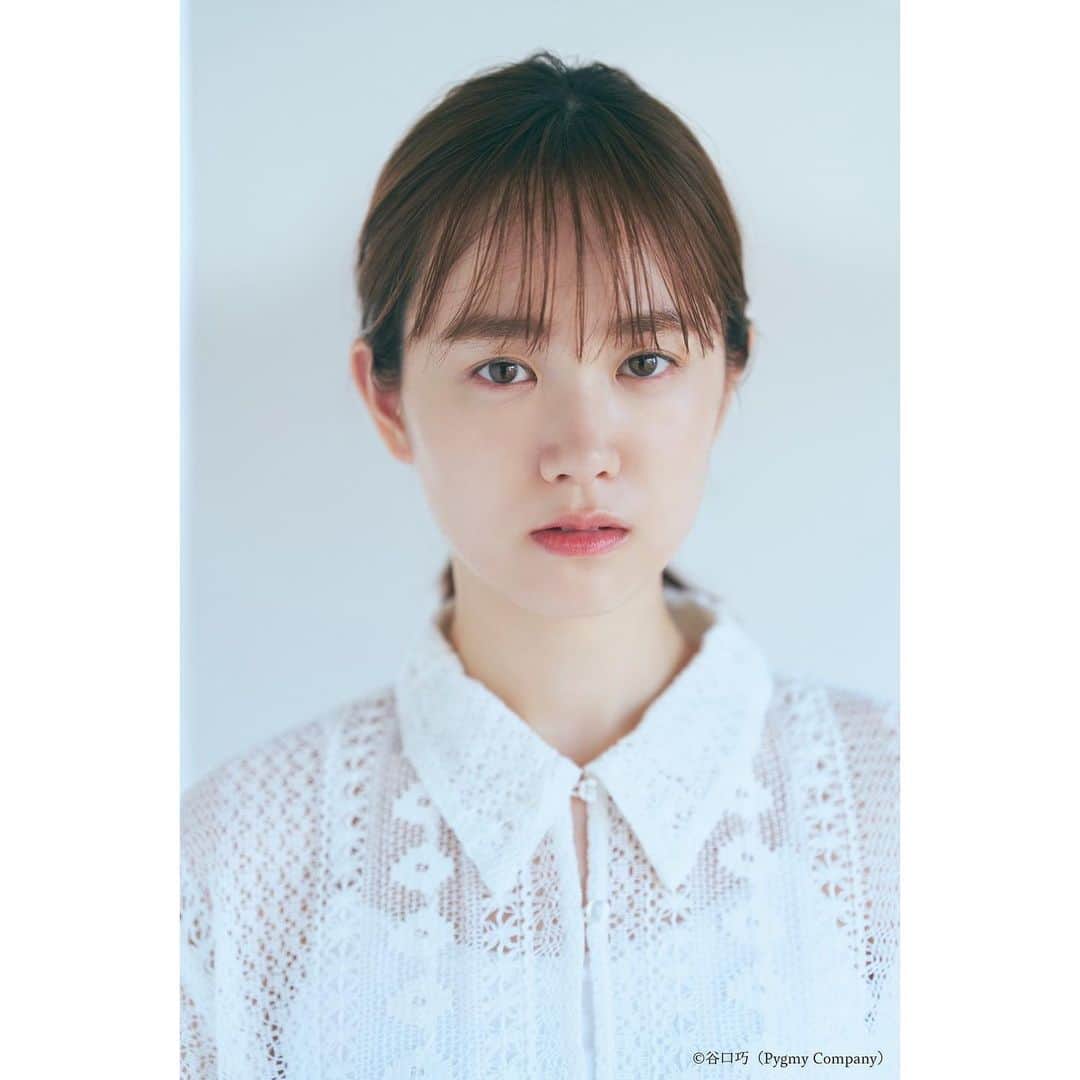 尾碕真花のインスタグラム：「. . . 新しく宣材写真が変わりました。 いつぶりかな？ . とっても素敵な写真を谷口さん（@takumi_taniguchi_）に撮って頂いたので、インスタでも皆様に共有しますね☺︎ .」