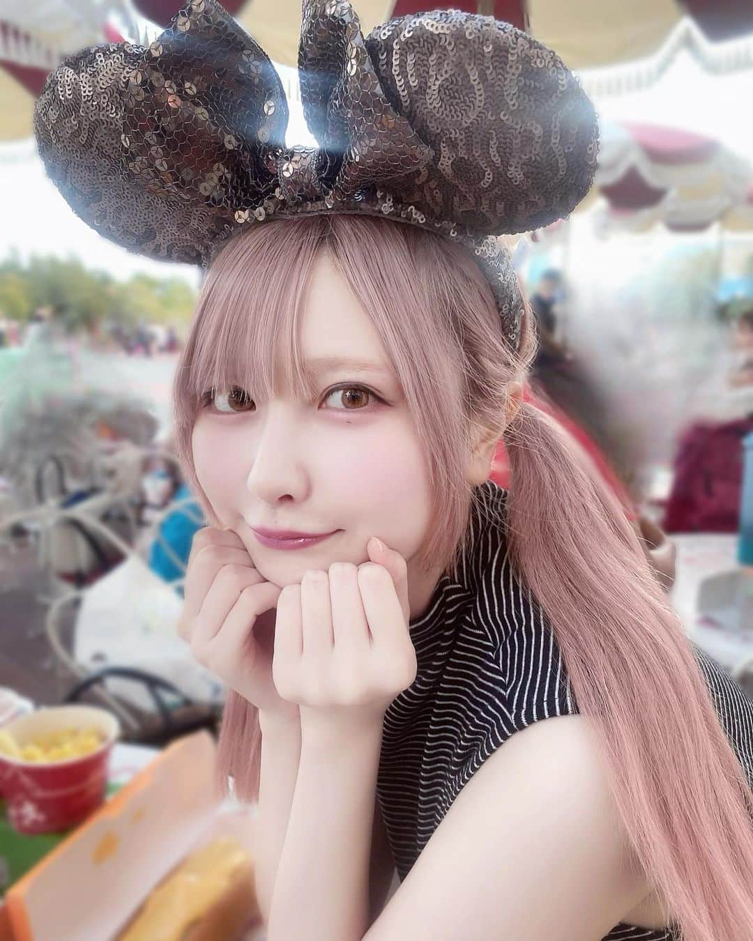 宮内凛のインスタグラム：「. . 髪ぼさぼさだけども楽しさ優先🐭 . . #東京ディズニーランド」