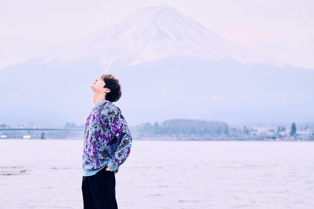 橋本裕太のインスタグラム：「約一年半前、富士さんとのツーショット撮影会に参加した日の写真。 皆さん、今何してるの？」