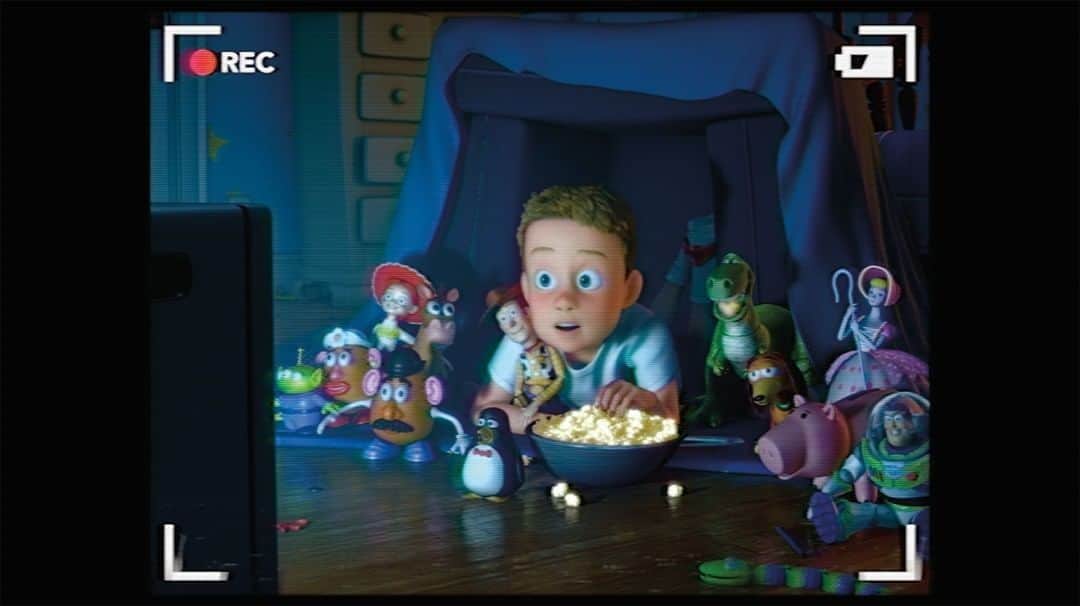 ディズニー・スタジオさんのインスタグラム写真 - (ディズニー・スタジオInstagram)「⭐️️🅜🅞🅥🅘🅔 ​ 🅝🅘🅖🅗🅣⭐️  夏休み🍉ˊ˗ たまには夜更かしも…❓ ポップコーンをお供に、仲間たちと一緒に📺🍿  #夏休み #トイストーリー #ToyStory #トイストーリー3 #ToyStory3 #ディズニー #Disney #ディズニー映画 #ピクサー #Pixar #ディズニーピクサー」7月22日 19時00分 - disneystudiojp