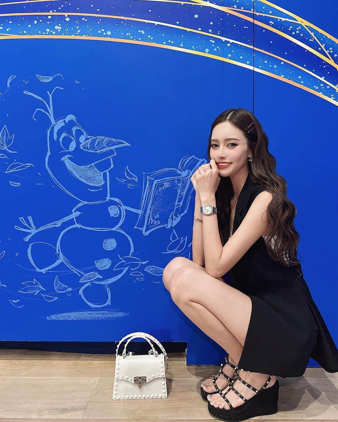 愛乃エリーのインスタグラム：「Disneytheater展⛄️💙」