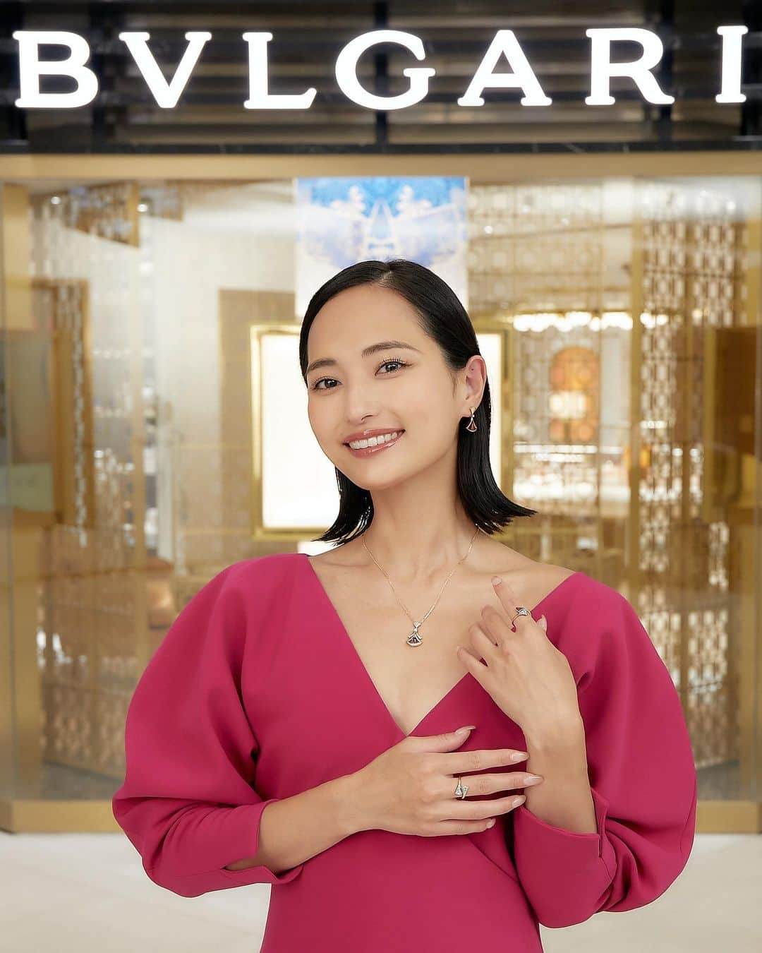 山賀琴子のインスタグラム