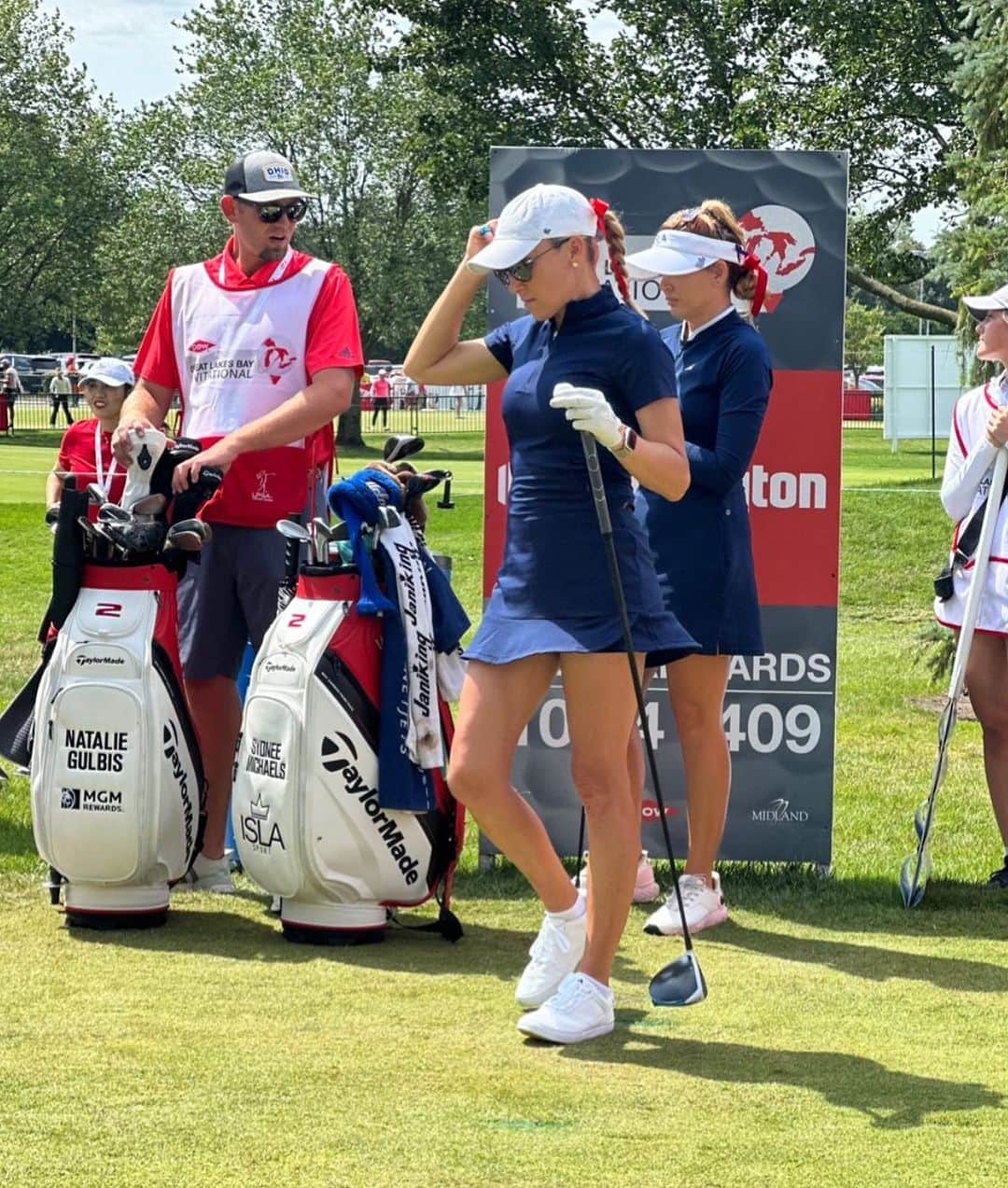 ナタリー・ガルビスのインスタグラム：「LPGA DOW TEAM UP」