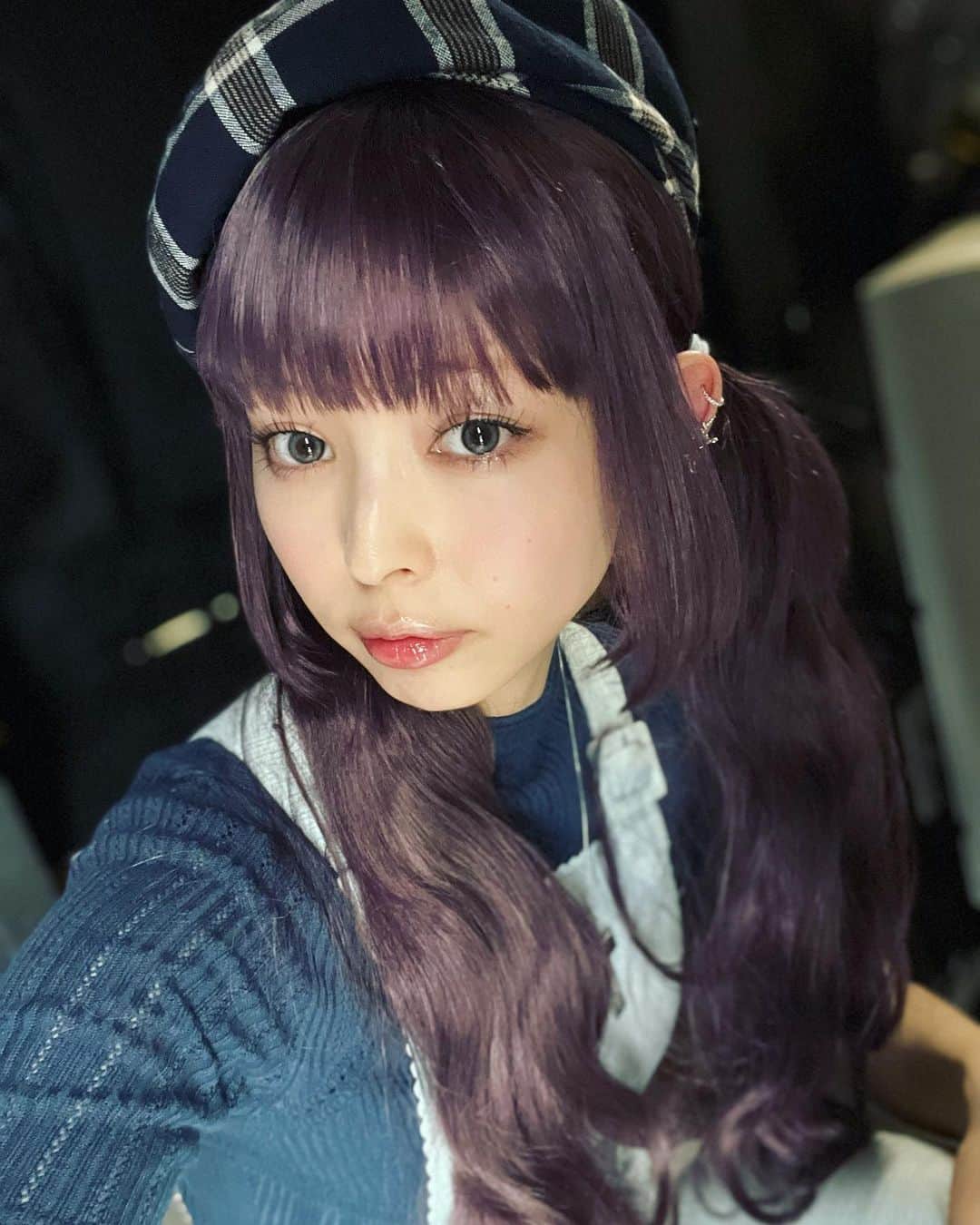 最上もがのインスタグラム：「もが単ありがとうございました！ 楽しかったなあ。 客席練り歩いて話すの久々で嬉しかった。  エクステはすぐとってしまったので ウィッグにしました😗🌼 あんまりみんなの前でロングになることもないから ステージでたとき、誰？てなってたよね。笑  @sssssabu とのコラボジュエリー 可愛くない？？ 下の方につけても、上の方につけても 可愛いんだよ〜☺️ (耳の血管すごいね)  また来月ね！  感想ブログにまとめてる〜。」