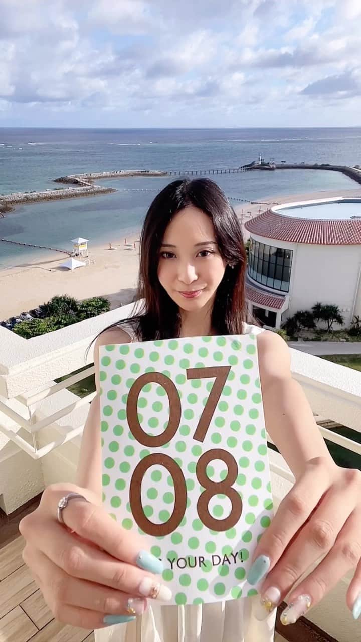 王子妃のインスタグラム：「給親愛的我自己，34歲生日快樂😇 要一天一天更愛自己 更加可愛、更加自信 妳一定會更幸福的。  #台湾からのエッチなお姉さん #沖縄」