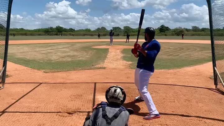 ロビンソン・カノのインスタグラム：「❤️⚾️」