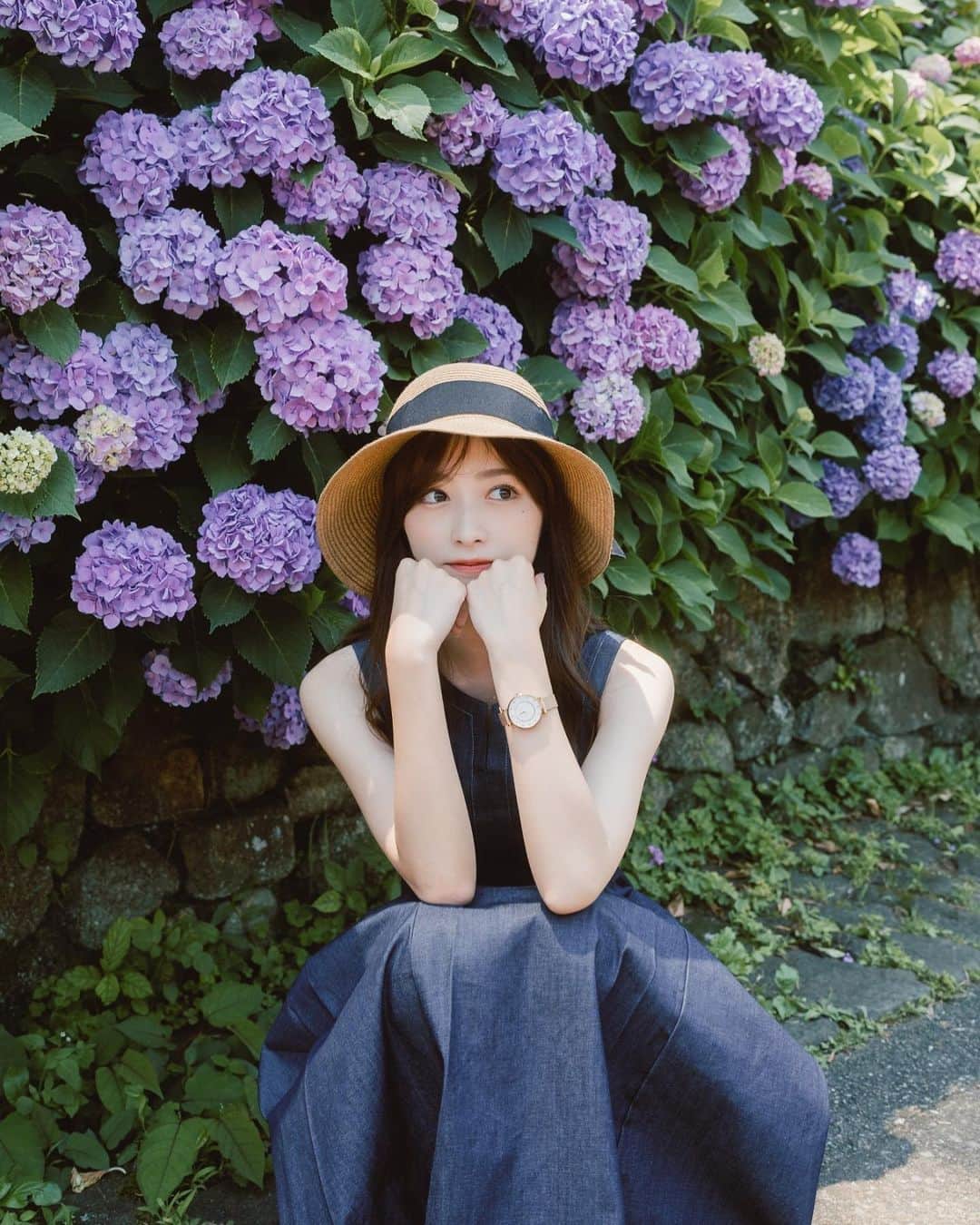 依田奈波さんのインスタグラム写真 - (依田奈波Instagram)「紫陽花の時期が終わる前に！と すべり込みで6月に行った撮影 今は気温も