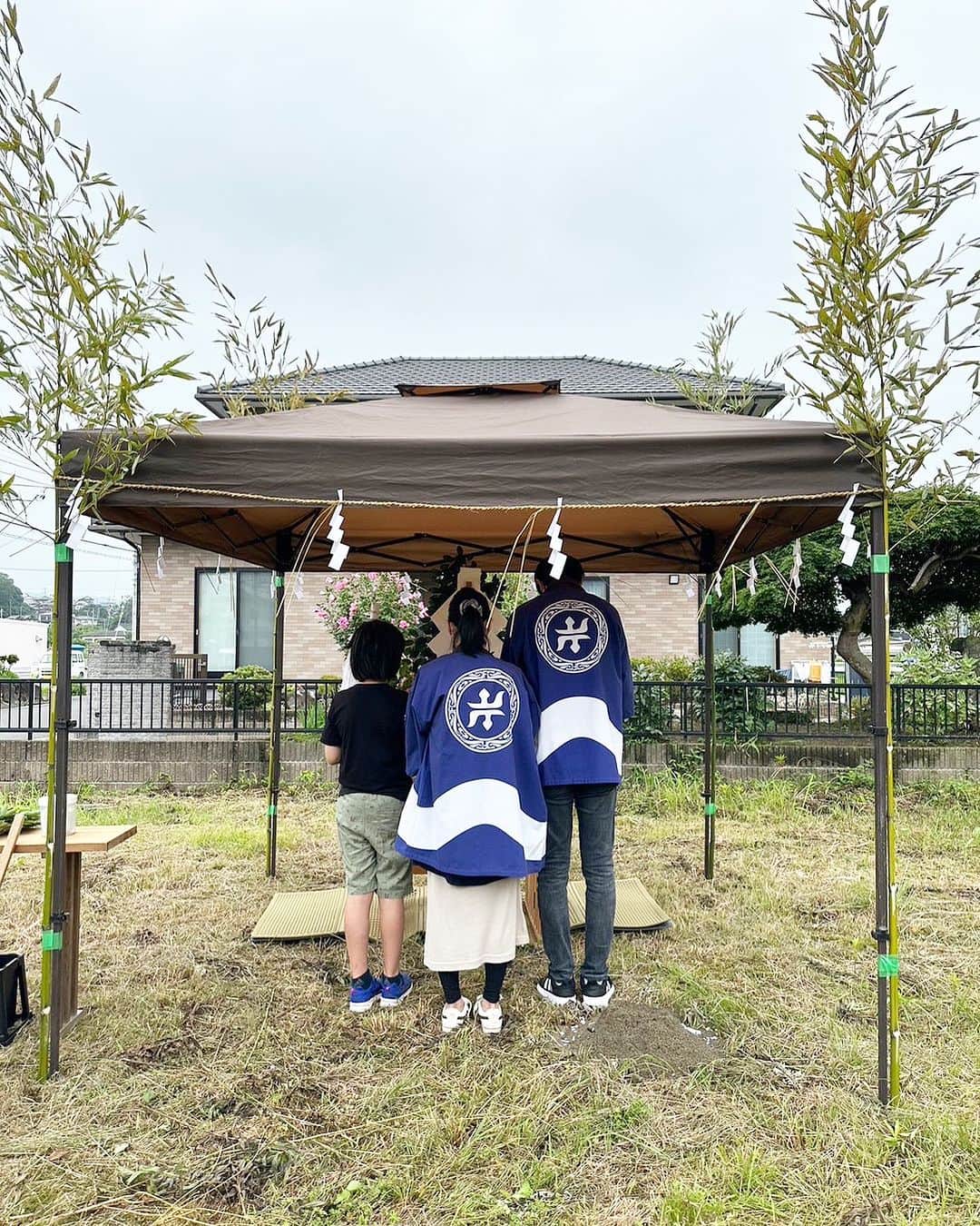 Fridge Homeのインスタグラム：「【現場レポート】 北茨城市Sさんのおうち ・ 本日は地鎮祭でした㊗️ これからいよいよ着工になります😃 素敵な平屋の完成が楽しみです☺️」