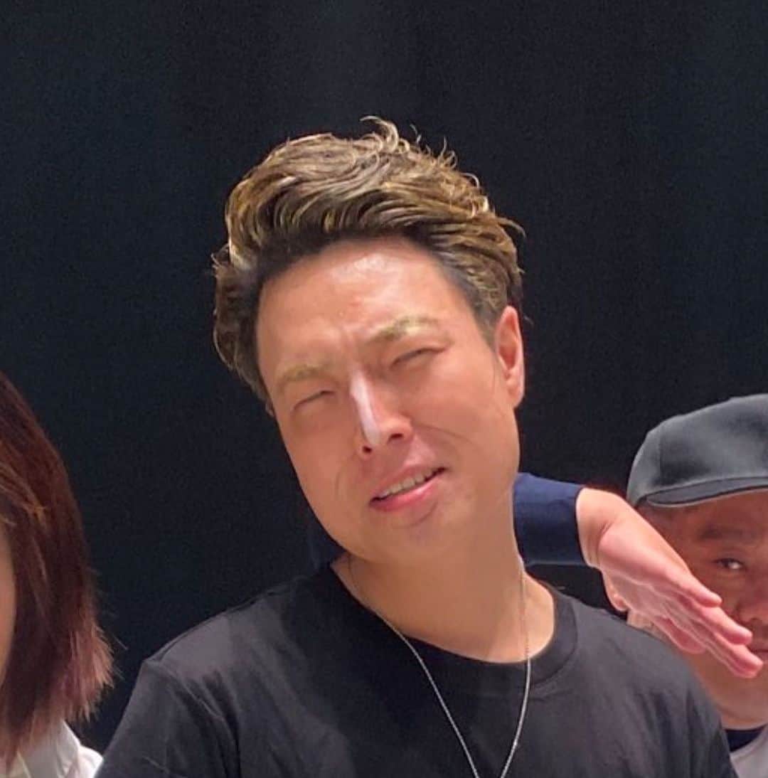 のインスタグラム：「シナタケ元気かなぁって思ってたらこんな仕事してた。。。うん、元気そうだ^ ^」