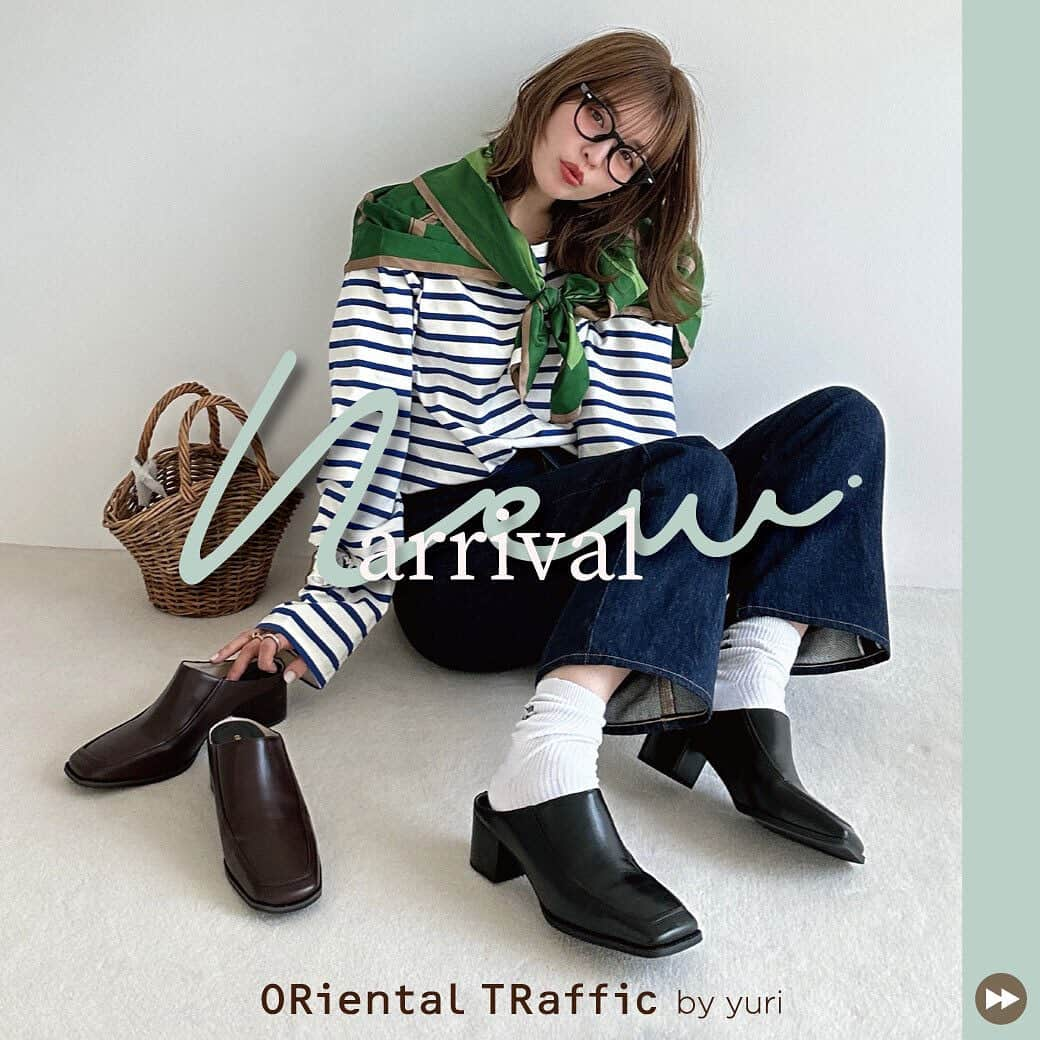 orientaltrafficのインスタグラム：「ZOZOTOWN限定ブランド 【ORiental TRaffic by yuri】の秋冬コラボアイテムが7/8(土)12:00～より予約販売開始！  ZOZOTOWNの「YOUR BRAND PROJECT」から、人気インフルエンサーyuriさん @lily02tbt　との秋冬新作コラボ商品が販売開始されました。 yuriさんの理想の形を実現したオリジナル商品まで、 すべてZOZOTOWNでしか手に入らない限定商品となっております。  《インフルエンサー　yuriとは…？》 WEAR、Instagramを中心に総計8.1万人以上のフォロワーが支持。 シンプルながら手抜きに見えない、大人可愛いカジュアルを着こなす人気ファッションインフルエンサー。 アカウントはこちら↓ @lily02tbt  《YOUR BRAND PROJECTとは…？》 センスや才能をファッションで表現したZOZO限定ブランドを作るプロジェクト。 注目のインフルエンサーが続々と参加中。  スクエアトゥ切替ミュールサボ カラー展開：ブラック、ブラウン サイズ展開：S-LL 価格：￥7,500（税込）  AW新作は今後も入荷予定。」