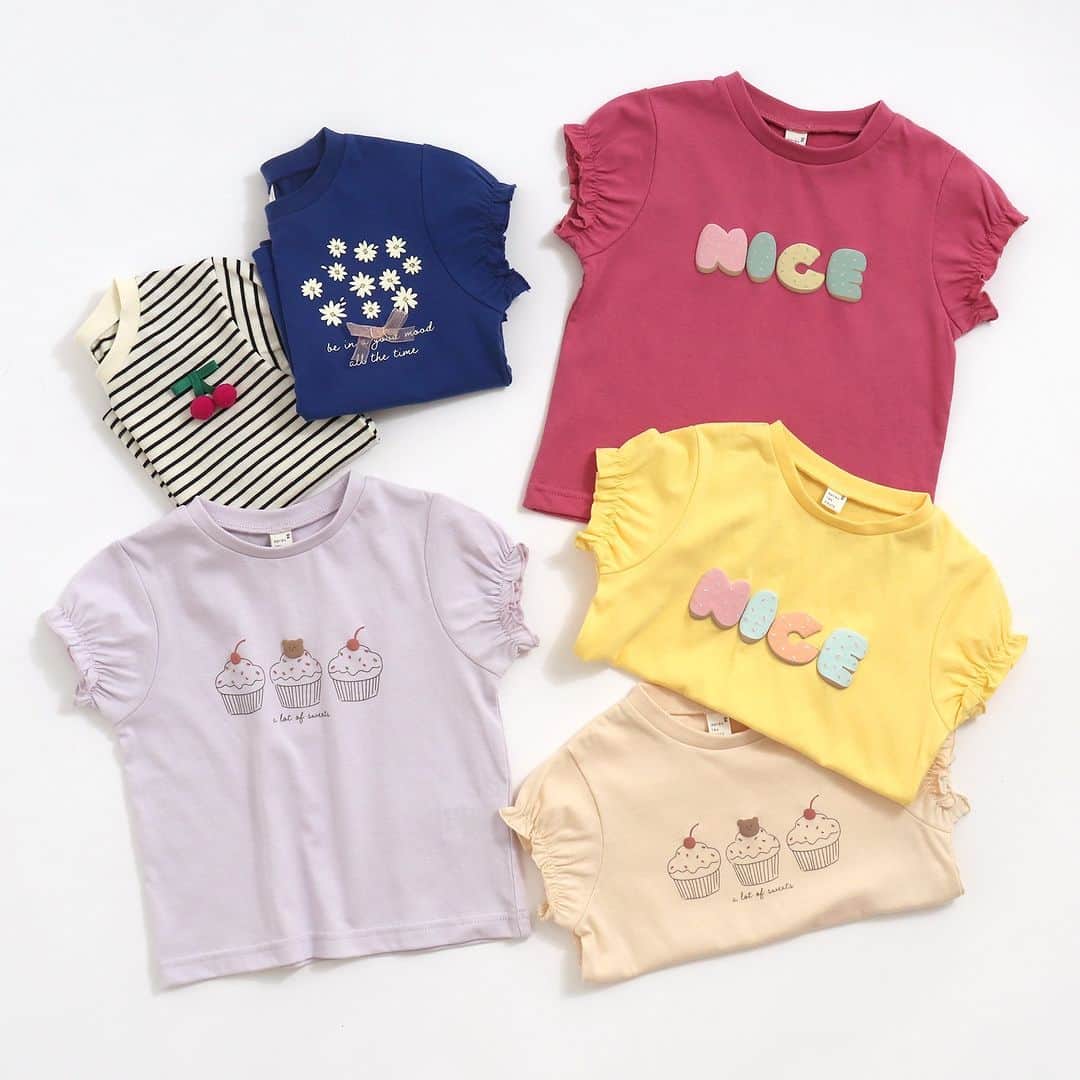 エフオーオンラインストア 子供服さんのインスタグラム写真 - (エフオーオンラインストア 子供服Instagram)「＼MORE SALE🎉／　セール商品追加！さらに再値下げアイテムも🤭⭐  MAX50％OFFサマーセール開催中✨ 今すぐ使えるアイテムがさらにお得に♬  Tシャツも600円台からと衝撃価格！ この機会に来年用のワンサイズ大きめサイズをチェックしておくのもおすすめ🌈  まだまだ使えるアイテムばかりのサマーセールをお見逃しなく！  ======================= 商品詳細や価格は ショッピングタグからご覧いただけます★ =======================  #foonline #BREEZE #ブリーズ #apreslescours #アプレレクール #子供服 #こどもふく #ベビー服 #キッズ服 #キッズコーデ #女の子コーデ #男の子コーデ #ベビーコーデ #おしゃれキッズ #おしゃれキッズと繋がりたい　 #リンクコーデ #キッズSALE #キッズセール　#子供服セール #子供服SALE #キッズTシャツ #キッズワンピース #キッズボトム」7月8日 12時00分 - foonline