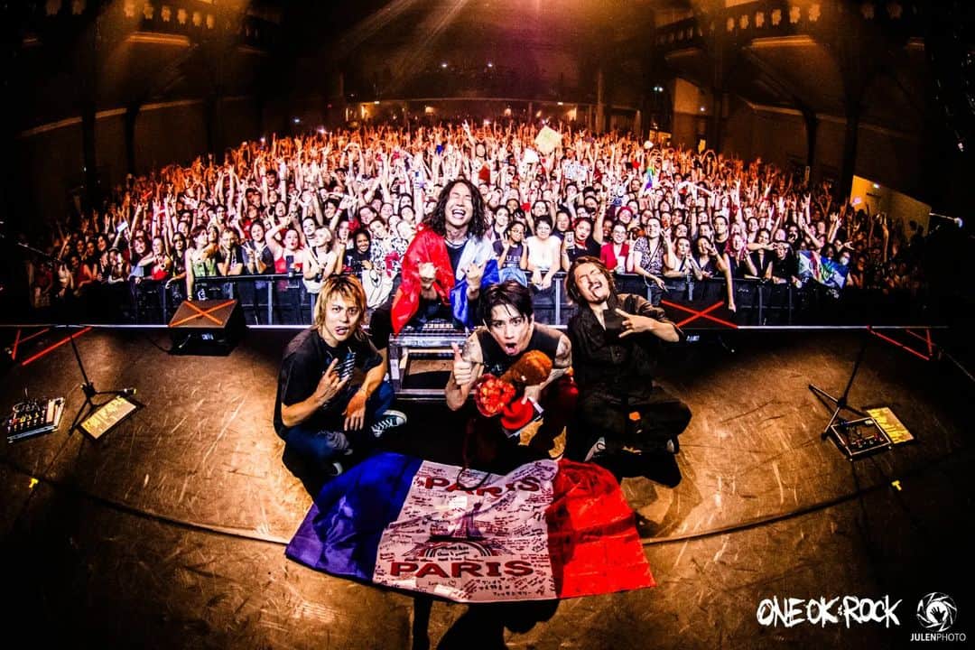 ONE OK ROCKさんのインスタグラム写真 - (ONE OK ROCKInstagram)「Thanks Paris!! ONE OK ROCK 2023 LUXURY DISEASE EUROPE TOUR!!  #ONEOKROCK #LuxuryDisease #Europe #tour photo by @julenphoto」7月8日 12時02分 - oneokrockofficial