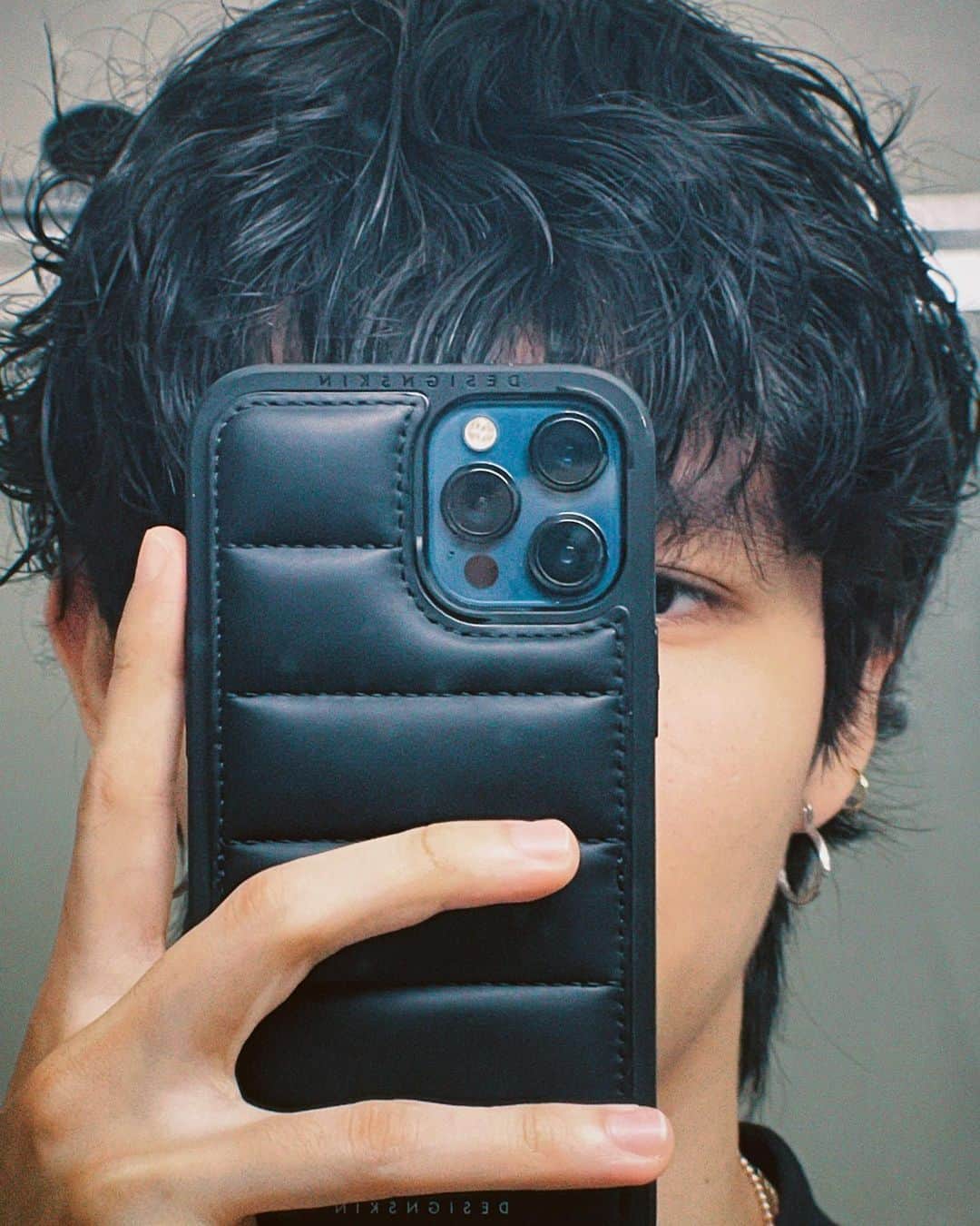 サムエルのインスタグラム：「느낌 있네 this photo hits different」