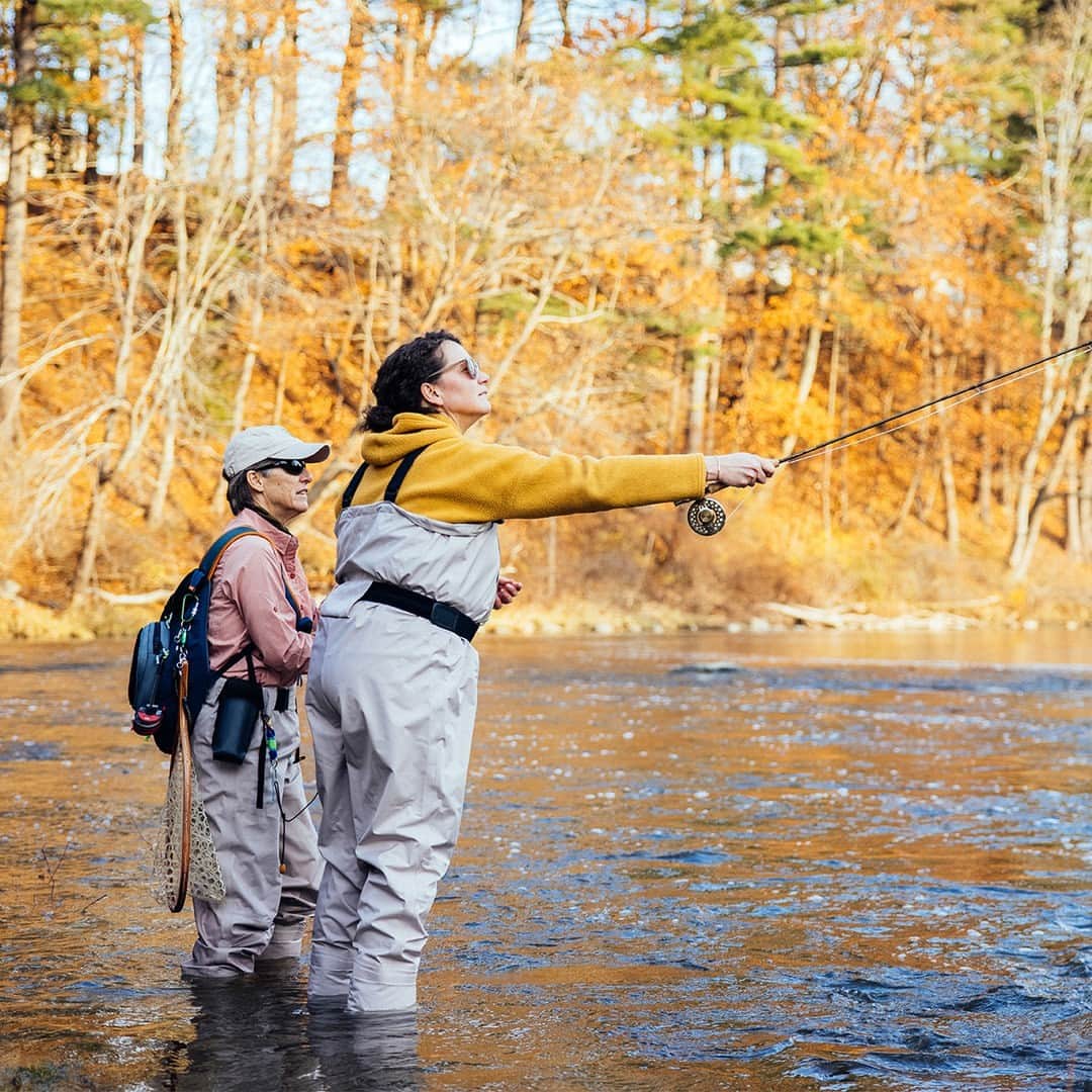 L.L.Beanさんのインスタグラム写真 - (L.L.BeanInstagram)「"When the opportunity came up to learn fly fishing with an L.L.Bean expert, I immediately volunteered. I’ve been curious about fly fishing and always found it beautiful to watch. The movements are dance-like, and I was very attracted to having a brand-new experience in the water. I also felt so privileged to have a personal lesson with an expert – what better way to learn?"  Check out the link in our bio to read Julie's story, "From Paris to a Maine Trout Stream."」7月8日 4時10分 - llbean