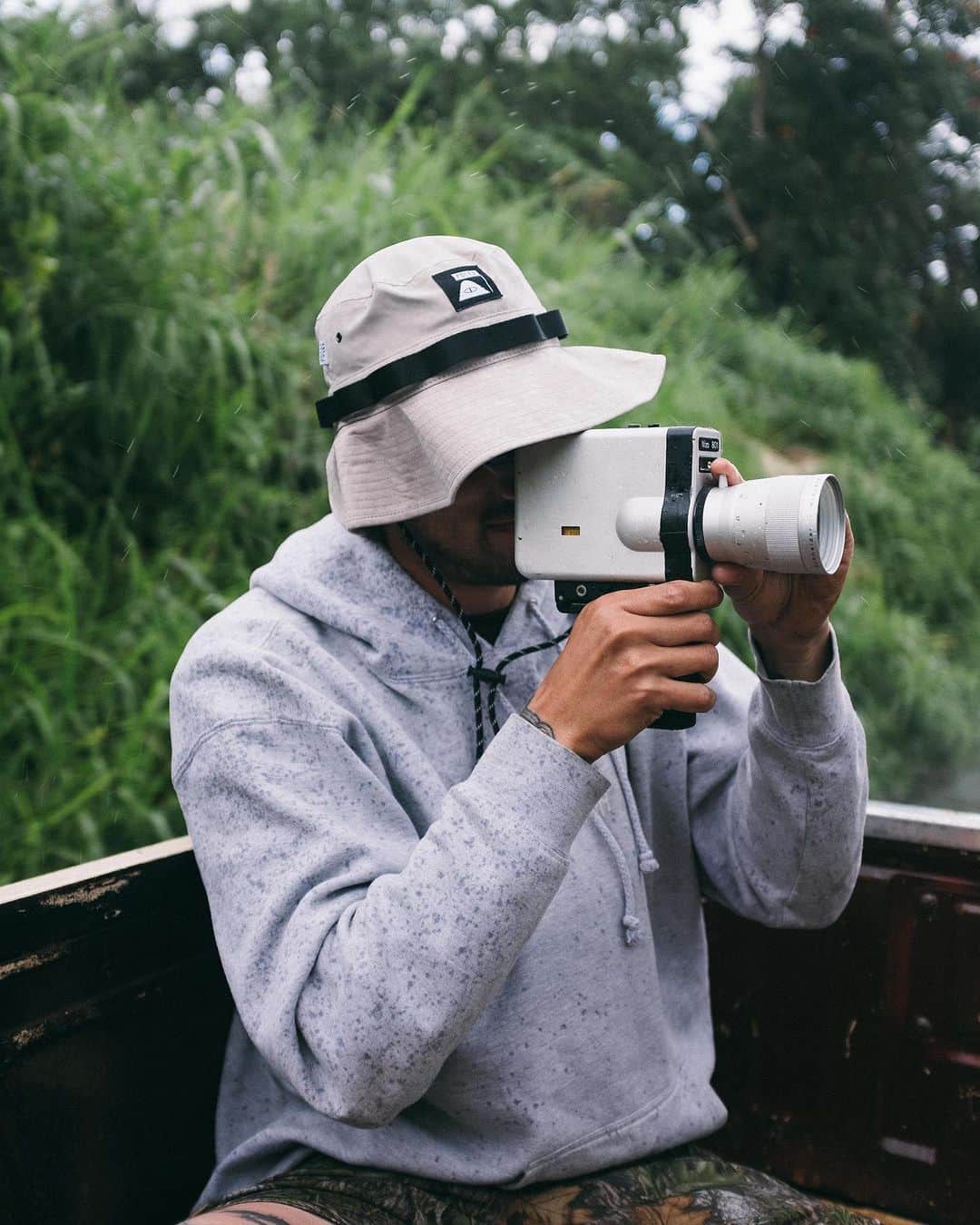Poler Outdoor Stuffのインスタグラム：「Meet The Boonie Hat! The ultimate utility bucket with 360 degrees of sun protection, molle webbing on the upper & an adjustable chin holder so it stays planted no matter the conditions  #campvibes」