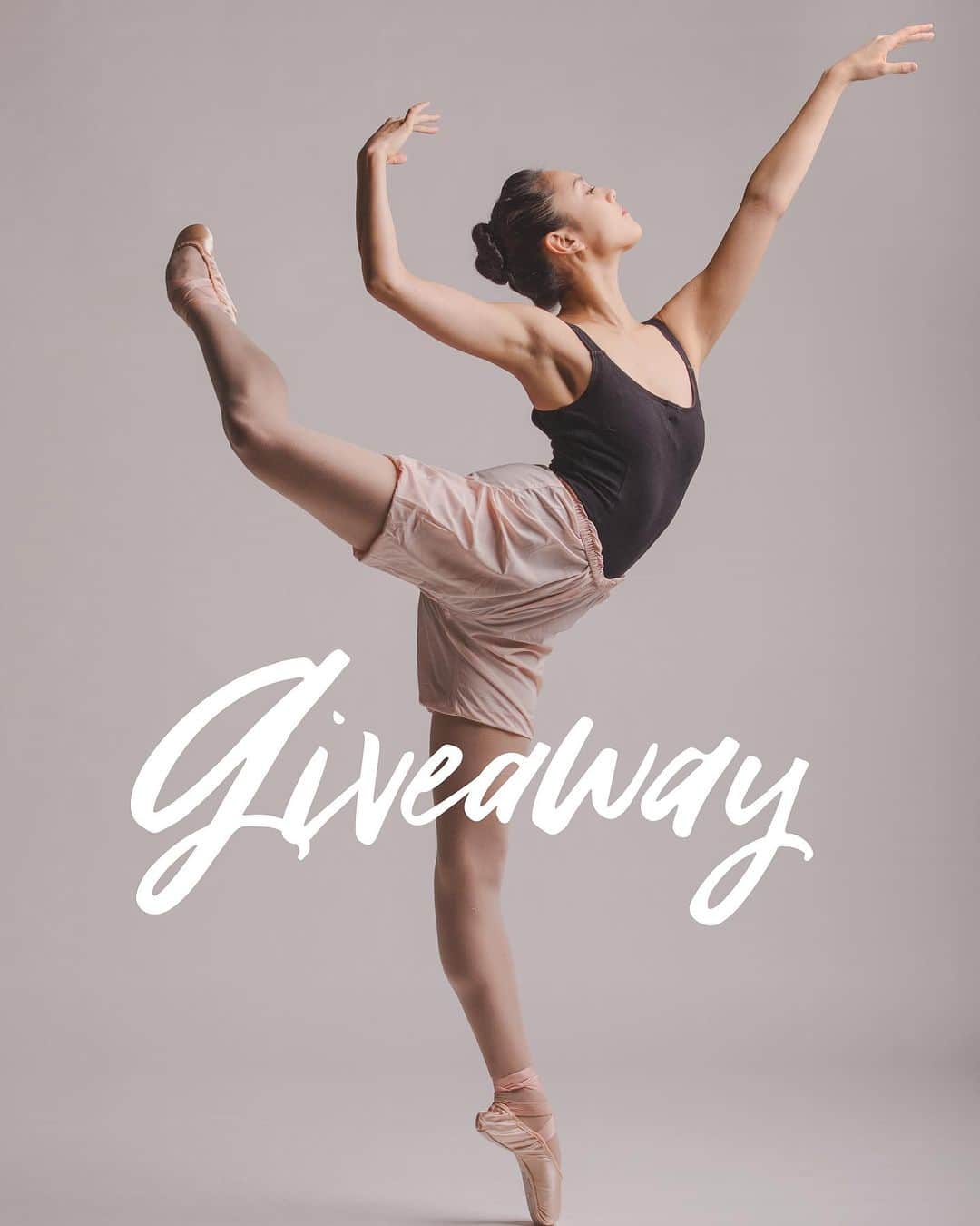 Ballet Is A WorldWide Languageさんのインスタグラム写真 - (Ballet Is A WorldWide LanguageInstagram)「We’re so excited to announce you can find our worldwideballet products at @onstagedancewearnyc !  To celebrate the exciting collaboration, we’ve decided to team up and giveaway a pair of our best seller light pink trashbag shorts! So how do you enter? In a few simple steps!b 1. Follow @worldwideballet & @onstagedancewearnyc (we will be checking)  2. Comment when done and tag 3 friends! (The more you tag the better your odds to win!) 3. Share the reel to your story and tag both of the accounts!  (Private accounts send us a screen shot as a proof) Good luck! 🌸 winner will be announced Monday, 10th of July • giveaway is international」7月8日 5時47分 - worldwideballet