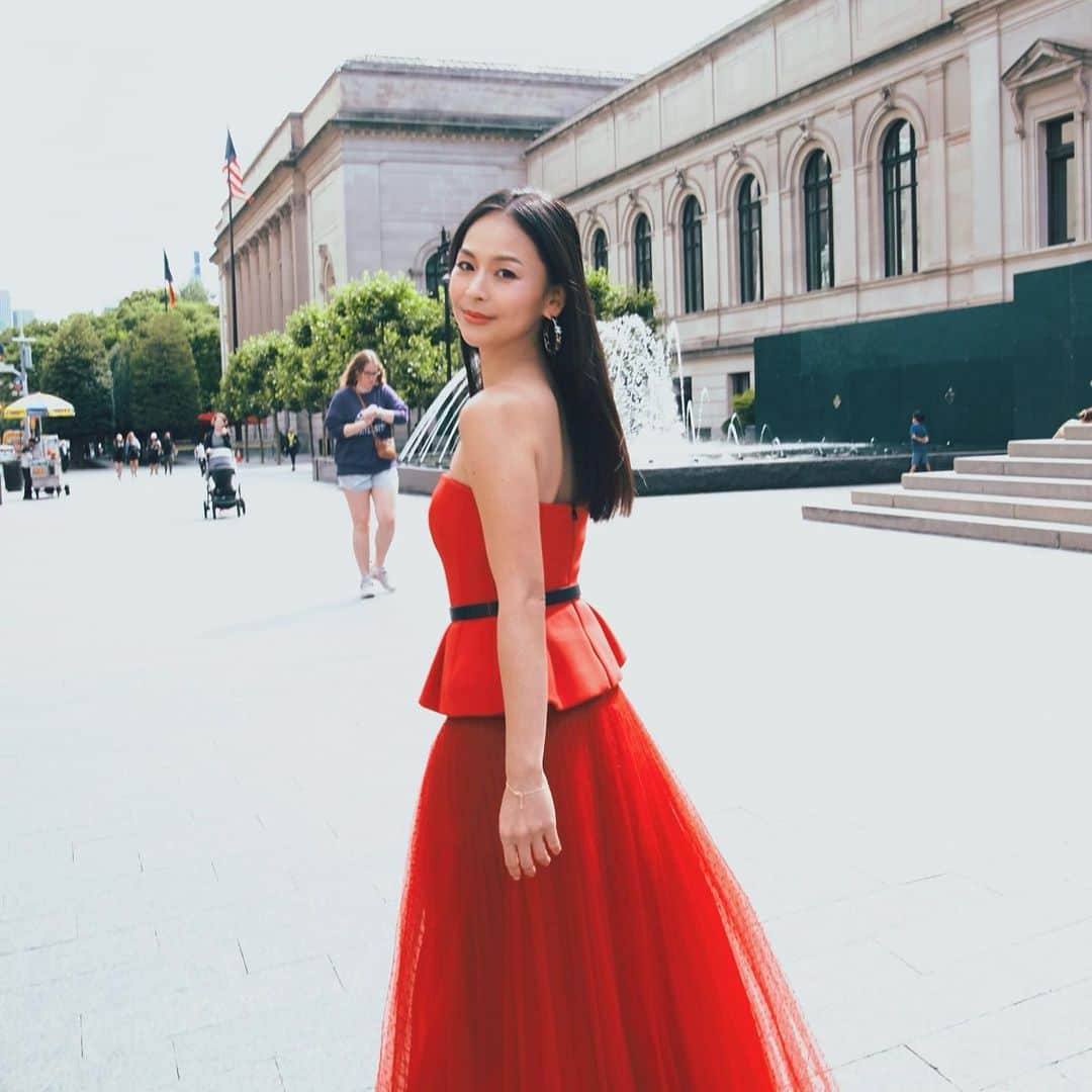 のインスタグラム：「NY チーム🇺🇸 @linatakefoto 📷 @ububee8 💇‍♀️ @shokomakeup 💄  カメラマンさんからのデータがきたよ✨」