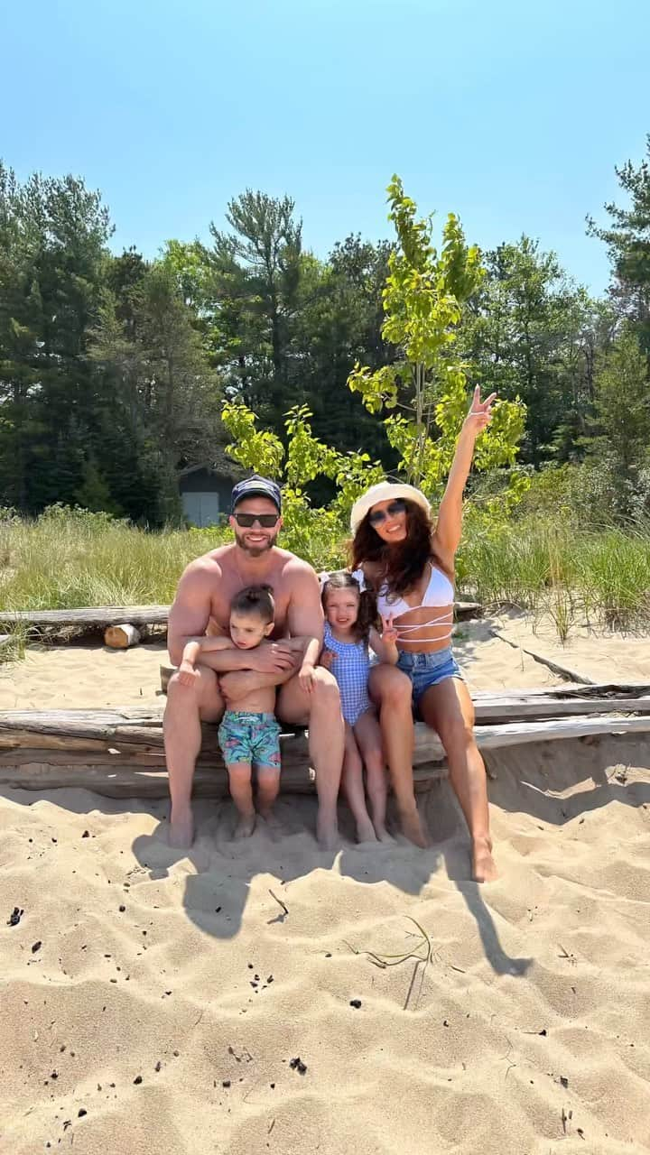 メリッサ・モリナロのインスタグラム：「Nothing like a Michigan 4th of July🇺🇸 w the family!」