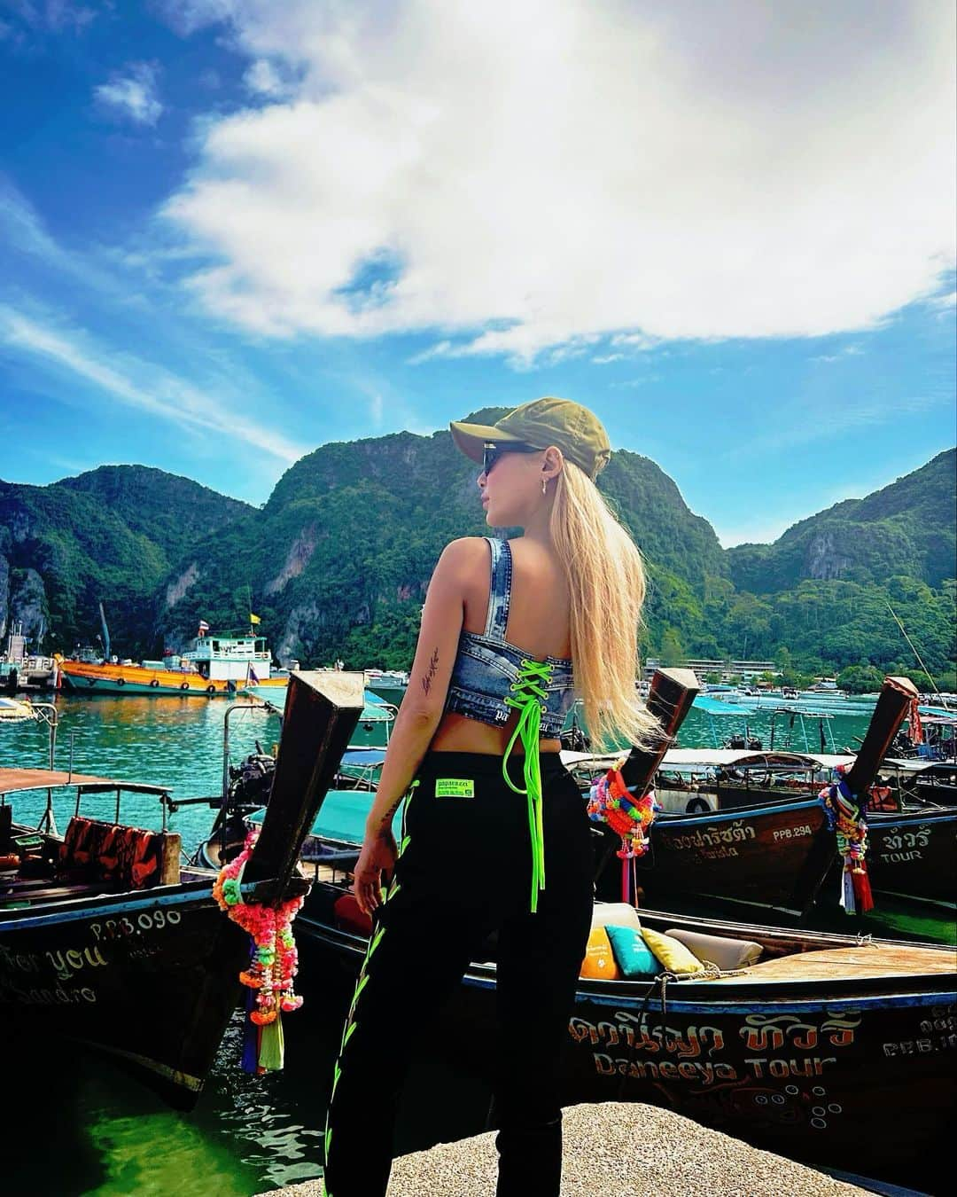 𝑵𝑶𝑹𝑰𝑲𝑶さんのインスタグラム写真 - (𝑵𝑶𝑹𝑰𝑲𝑶Instagram)「. Phi Phi island trip✈️🏝️🩵 w/ @paparazzitokyo   #phiphiisland #paparazzi」7月8日 6時42分 - norip_ppz