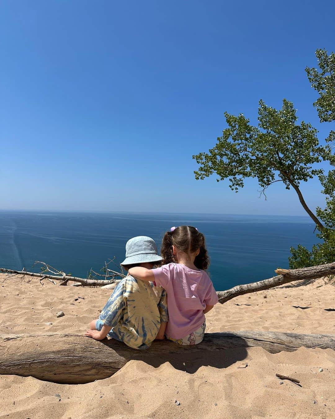 メリッサ・モリナロさんのインスタグラム写真 - (メリッサ・モリナロInstagram)「Michigan🎞️」7月8日 7時11分 - melissamolinaro