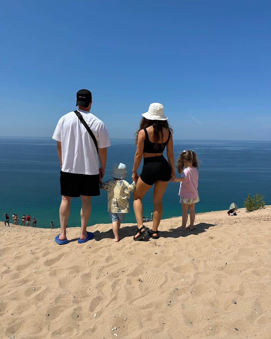 メリッサ・モリナロさんのインスタグラム写真 - (メリッサ・モリナロInstagram)「Michigan🎞️」7月8日 7時11分 - melissamolinaro