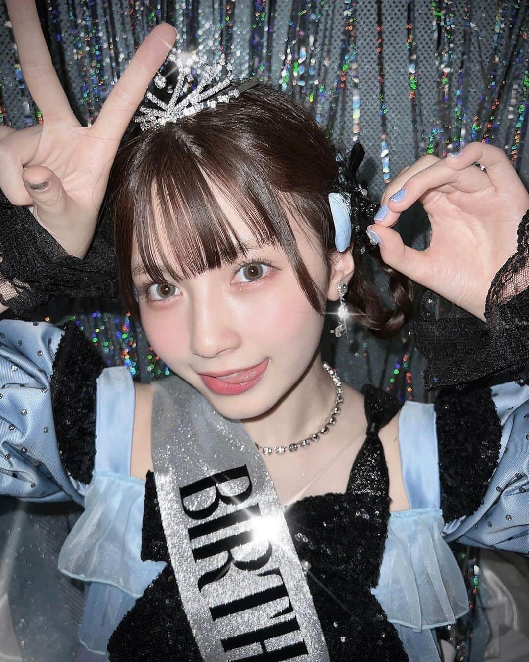 吉澤悠華のインスタグラム：「🎂 本日20歳の誕生日を迎えました ！ あっという間に20歳 ；； 自分でも驚いてます これからも自分らしく頑張っていきます ！ いい1年になりますように ☆彡」