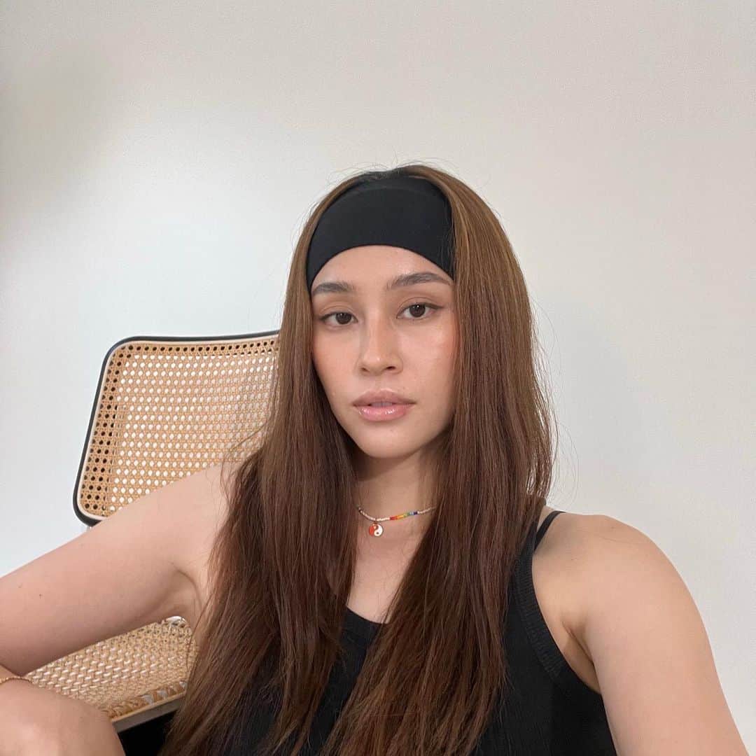 安田唯のインスタグラム：「☕️」