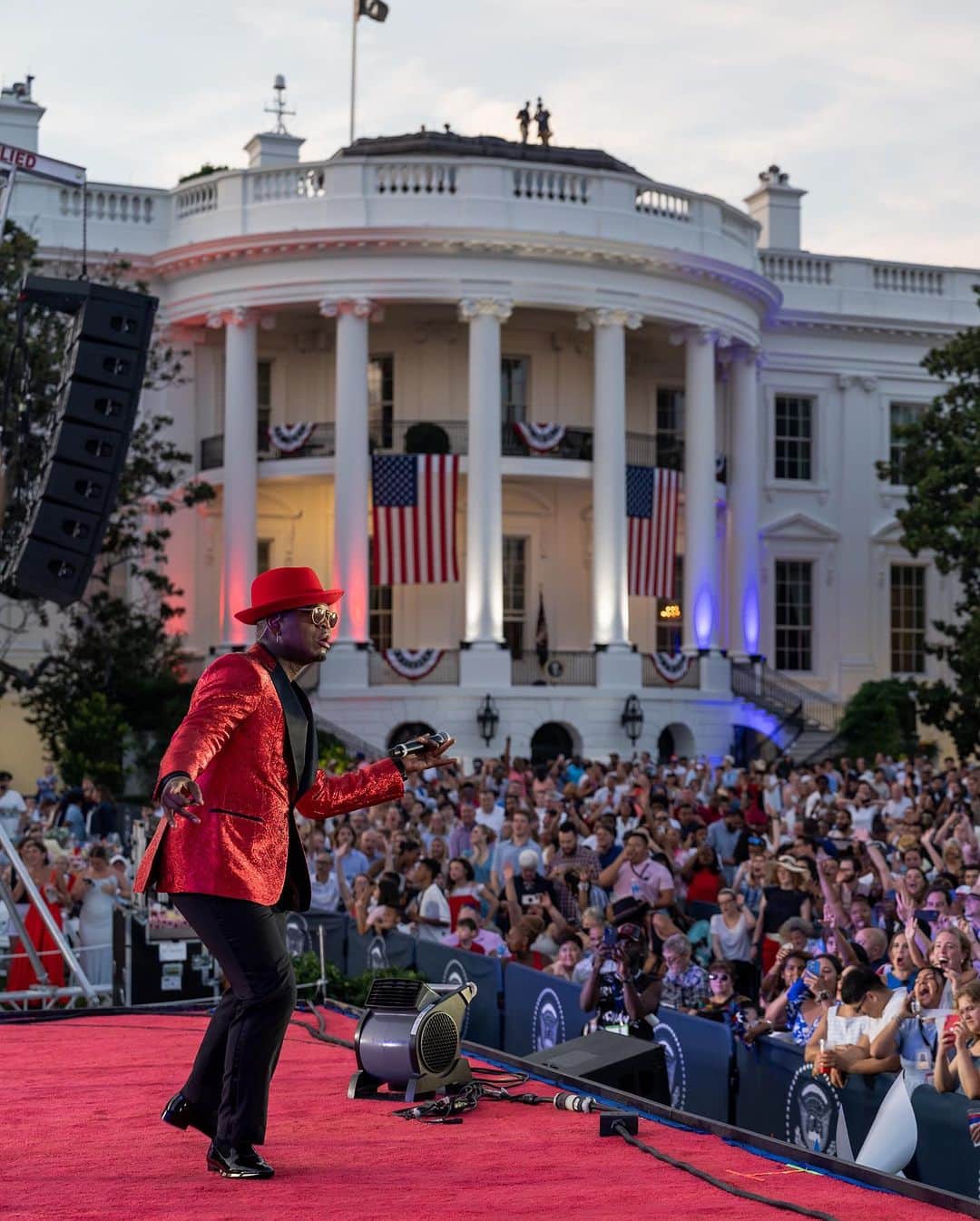 NE-YOのインスタグラム：「Thanks for having me @joebiden & @flotus! 🇺🇸」