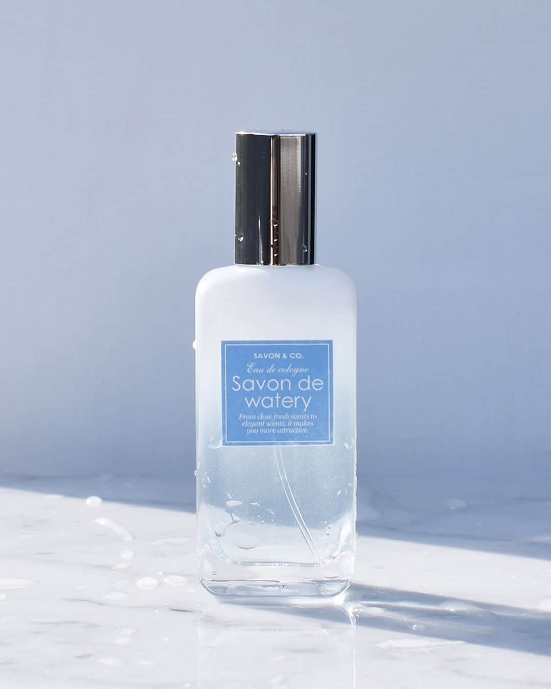 FRAGRANCYさんのインスタグラム写真 - (FRAGRANCYInstagram)「.  SAVON & CO.  サヴォンアンドカンパニー　オーデコロン  〈サヴォンドゥウォータリー〉 30mL/￥1,595(税込)  爽やかな香りが広がる、オーデコロン。  *⑅︎୨୧┈︎┈︎┈︎┈︎┈︎┈︎┈︎┈︎┈︎┈︎┈︎┈︎┈︎┈︎┈︎┈︎┈︎┈︎┈︎୨୧⑅︎*  #fragrancy #japan #fragrance #サヴォンアンドカンパニー  #サヴォンドゥウォータリー #オーデコロン #香りのある暮らし #香りのある生活」7月8日 10時30分 - fragrancy_online