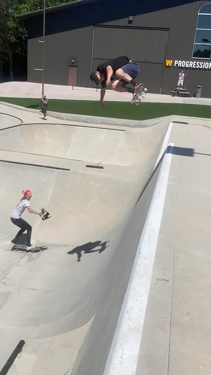 トリスタン・レニーのインスタグラム：「@woodwardwest」