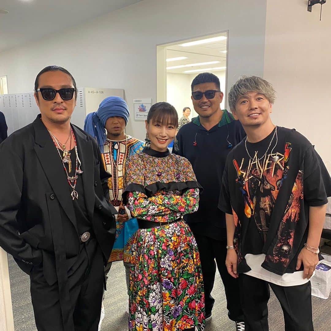 若旦那のインスタグラム：「同期。  お互いに20周年です。  いつまでも綺麗で居てください^_^ #大塚愛」