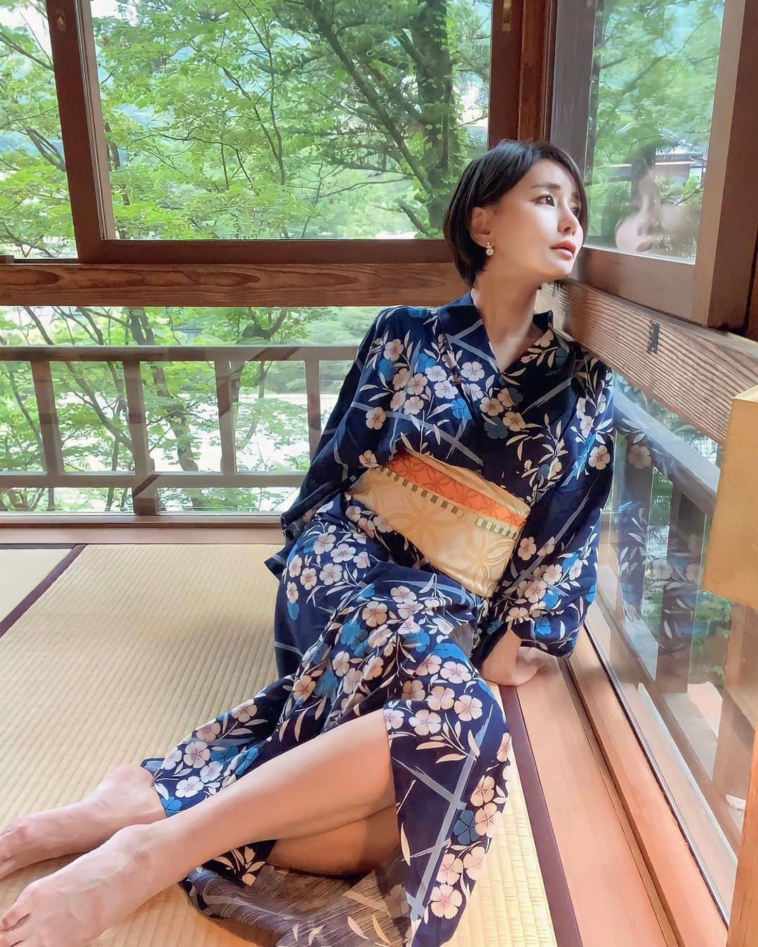 明里ともかのインスタグラム：「今年も、織姫と彦星は無事に再会できたのでしょうか。 ・ ・ ・ #七夕 #ゆかた」