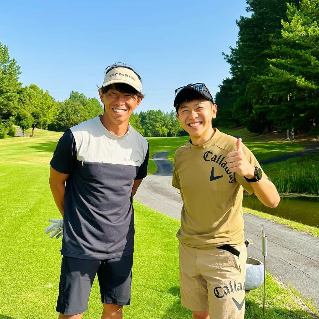 上坂嵩さんのインスタグラム写真 - (上坂嵩Instagram)「⛳️ . 昨日はサッカー元日本代表 #佐藤寿人 さんと⛳️ . いつも優しく温かい寿人さん！ とても楽しい一日でした☀️ . . #サッカー #日本代表 #名古屋グランパス #グランパス #ゴルフ #休日ゴルフ #週末ゴルファー  #愛知ゴルファー #東海ゴルファー  #golf #ゴルフ好きな人と繋がりたい  #ゴルフ好き #ゴルフコーデ #ゴルフ男子 #メーテレ #アップ #アナウンサー #フィールドキャスター #ニュースワード #SDGs #SDGsビジネスマスター #上坂嵩」7月8日 21時54分 - takashi_uesaka_nbn