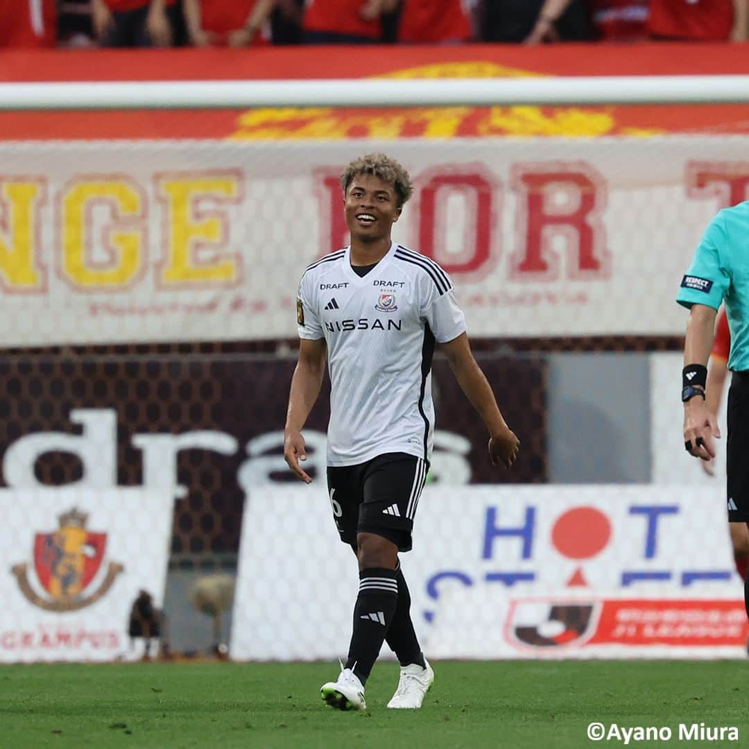 Goal Japanさんのインスタグラム写真 - (Goal JapanInstagram)「🔴 上位対決は2-2のドロー 🔵 首位 #横浜Fマリノス が #エウベル と #藤田譲瑠チマ のゴールで一時逆転も、#名古屋グランパス が #ユンカー の同点弾で追いつきドロー。(Photo: Ayano Miura - @ayanoko1115)  #soccer #football #meijiyasudaseimeijleague #jleague #nagoyagrampus #grampus #yokohamafmarinos #fmarinos #サッカー #フットボール #明治安田生命Jリーグ #Jリーグ #⚽」7月8日 20時50分 - goaljapan