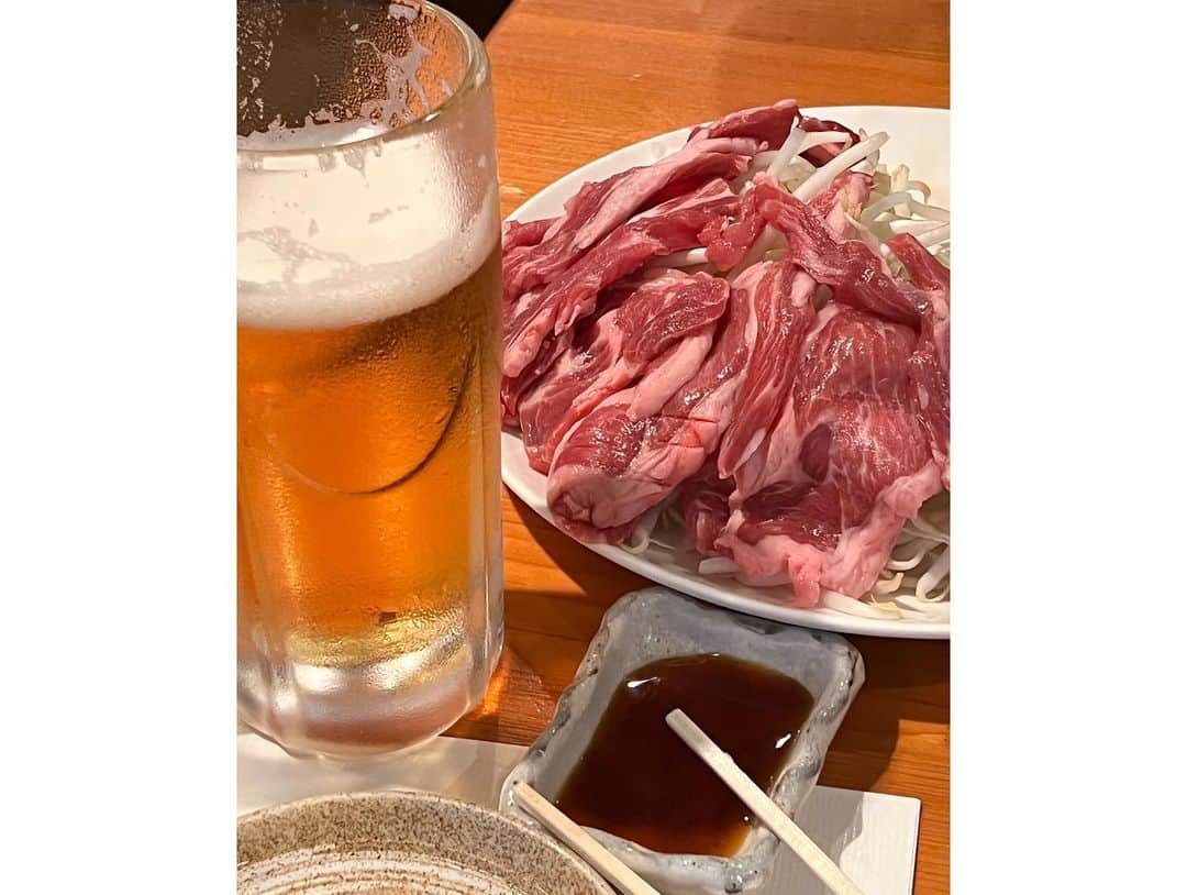 桃色れくさんのインスタグラム写真 - (桃色れくInstagram)「ジンギスカンにはビールでしょ٩(ˊᗜˋ*)و✨✨ ⁡ * * * * * 🍑ももれくフレンズ予定🍑 ⁡ 8/11　コスホリック36 8/13　コミケ102 ※サークル参加！ 8/20　屋形船で打上げ予定 8/27　東京バンビーナ撮影会 ⁡ 🍑毎日更新中ファンクラブサイト「Fantia」🍑 Instagramに載せられないのが載ってます♡ https://fantia.jp/fanclubs/17179 ⁡ 🍑＼To my overseas fans／🍑 ▶️https://www.patreon.com/momoreku ⁡ 🍑毎日更新中ファンクラブサイト「Fantia」🍑 Instagramに載せられないのが載ってます♡ https://fantia.jp/fanclubs/17179 ⁡ * * * * * #ワンピース #ファッション #ジンギスカン  #ビール #🍻 #🍺 #池袋 #日本女孩  #cosplayer #japanesegirl #lookgoodfeelgood」7月8日 20時53分 - momoreku