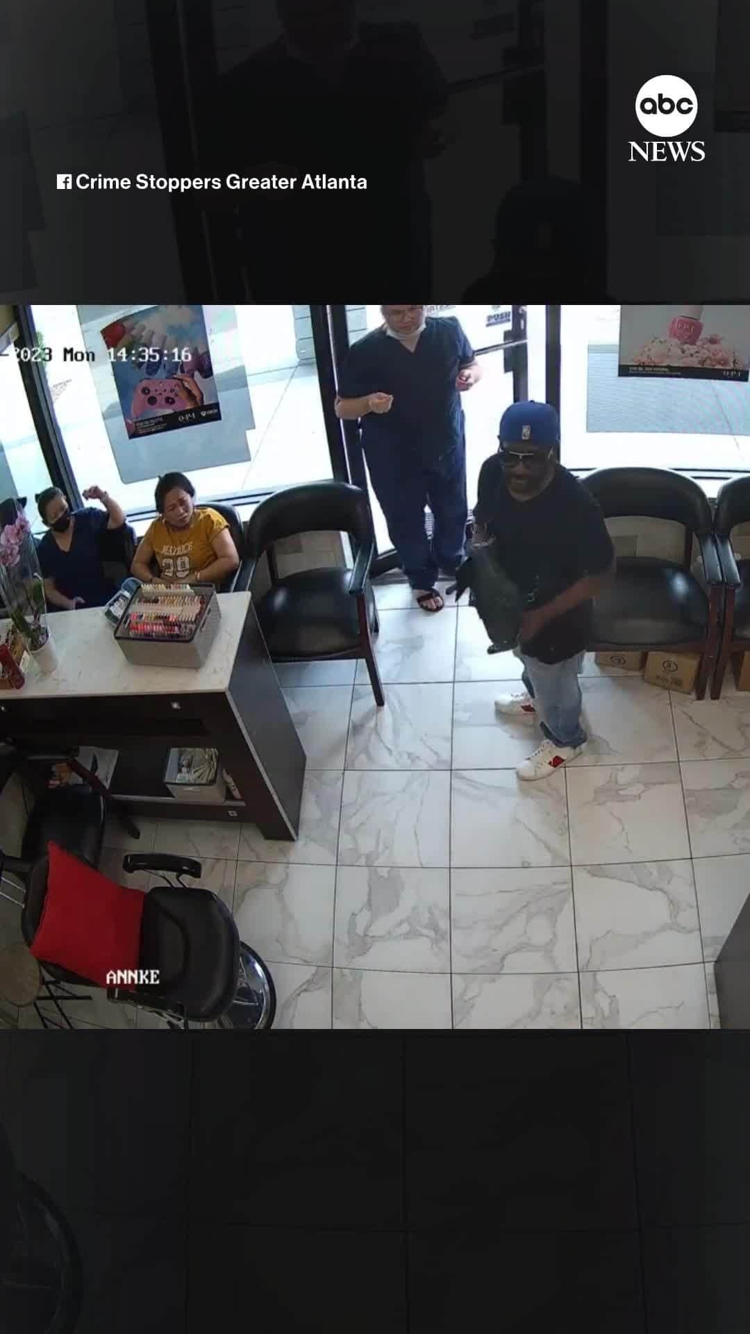 ABC Newsのインスタグラム：「Surveillance video shows a man storming into an Atlanta nail salon attempting to rob the business, but quickly leaving when employees and patrons ignored him. Police say they are looking for the suspect. #Atlanta #news #video」
