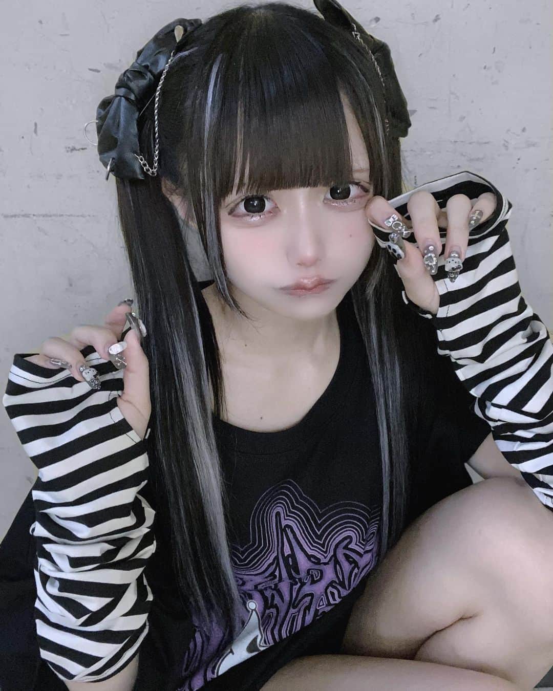 黒栖まゆきのインスタグラム：「レフレムさんのかわいい服！クロミちゃんプリントなの՞o̴̶̷̤ ̫ o̴̶̷̤՞」