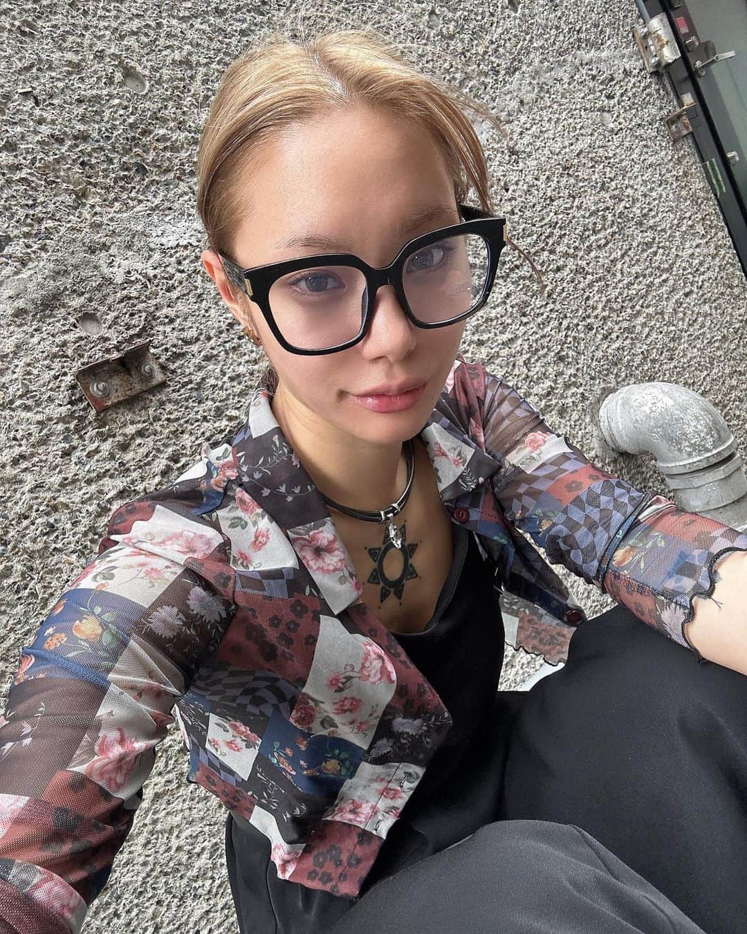 のインスタグラム：「しばらく投稿が途絶えてしまってた…  こちらは元気です💁🏻‍♀️  7月は舞台Beautiful Twelveの稽古がありつつも、 色々と勝負が多い月になります。  さ！精一杯やったるぞー 命削るぞー  I don’t hesitate anymore . I will do my best. Please guide me.  以上！ すっぴんオールバック仲がお送りしました💁🏻‍♀️ でこっぱちビーーーーム！！💥💥」