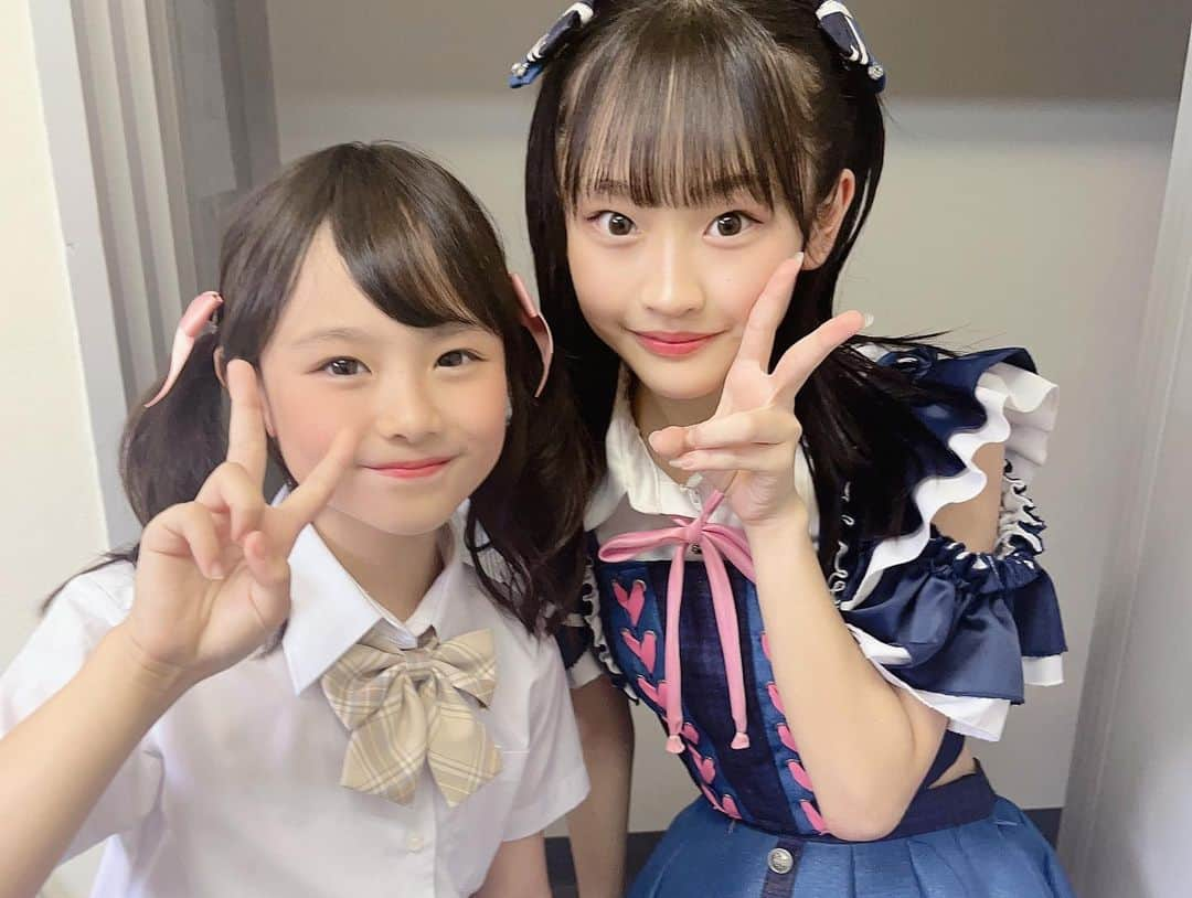 西野心桜さんのインスタグラム写真 - (西野心桜Instagram)「今日のLIVEでかわいい アイドルの女の子たちと 写真撮ったよ👧🏻💓 Cuugalのろこことして 知ってもらえてて うれしかった🥺🥺🥺 また会えたらいいな〜🫶🏻🫶🏻   #キューガル  #キューーガル  #cuugal  #アイドル  #名古屋」7月8日 21時49分 - o2_cocoro