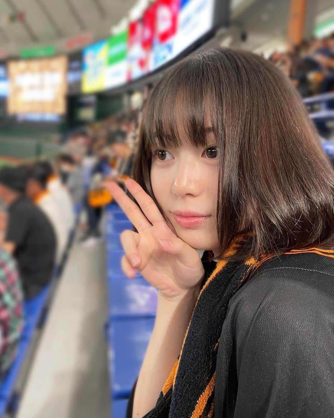 田畑志真さんのインスタグラム写真 - (田畑志真Instagram)「野球観戦⚾︎  戸郷選手の完封 中田選手の1500安打 坂本選手のサヨナラホームラン 歴史的な瞬間を現地で見れて幸せでした‪‪☺︎‬ 5枚目はファームで菅野選手が先発の試合でした！  後半戦も沢山応援します📣✊🏻  #野球観戦#ジャイアンツ」7月8日 21時45分 - shiima1224