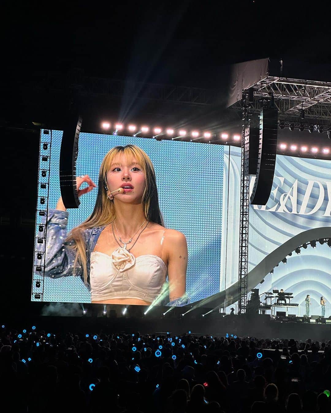 植野有砂さんのインスタグラム写真 - (植野有砂Instagram)「We were too good not to post 🫣♥️worth flying all the way from Tokyo 🥹💕 my dream came true !!! Thank you and love you twice 🩷🩷🩷ニューヨークまで来た甲斐があった🥲私とけみおくん念願のダンスバトル参加できました🥹🍭本当にかわいすぎてTWICEのライブのために色んなこと頑張れる🥹🩷 @twicetagram」7月8日 13時25分 - alisaueno