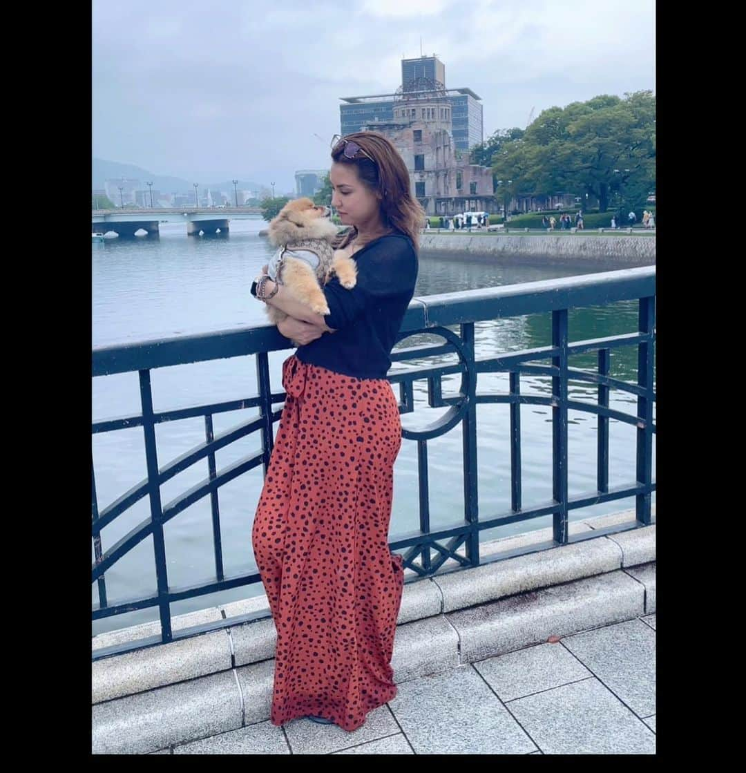 小澤マリアさんのインスタグラム写真 - (小澤マリアInstagram)「Visited the peace memorial park in Hiroshima 🕊️🍃   #hiroshima #peacememorialpark #hiroshimajapan #morningvibes #pontathepomeranian #nowar #model #influencer #investor #pr #mariaozawa」7月8日 13時38分 - maria.ozawa0108