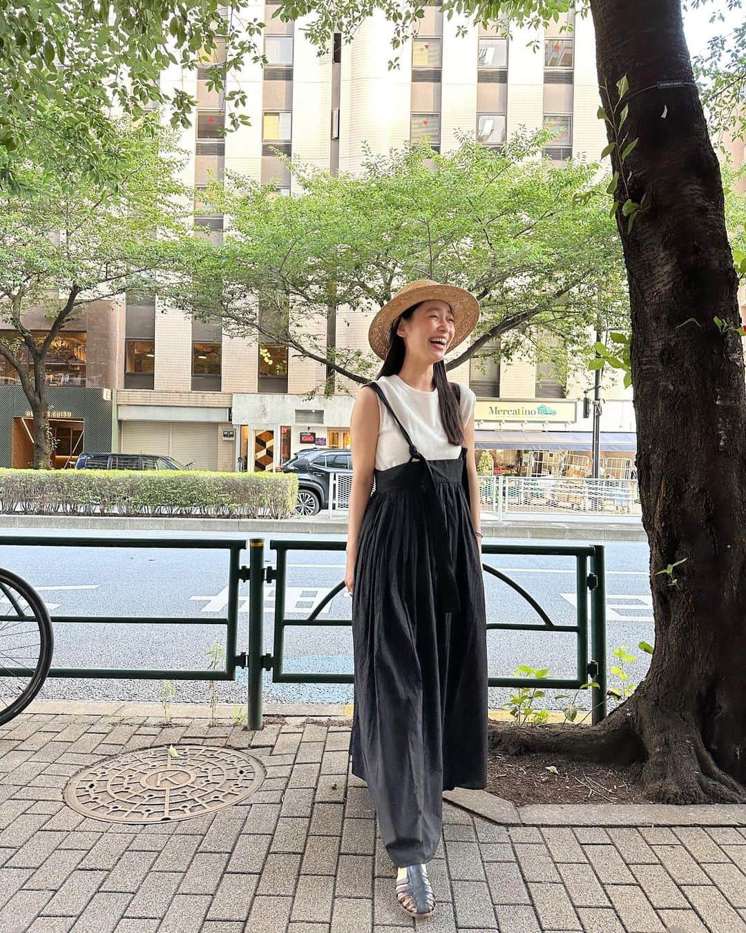 阿久津ゆりえさんのインスタグラム写真 - (阿久津ゆりえInstagram)「KAIEKAのお気に入りワンピ❤︎ デザイナーのあべりに撮ってもらった🤭笑 #KAIEKA #coordinate」7月8日 14時36分 - yurie__a