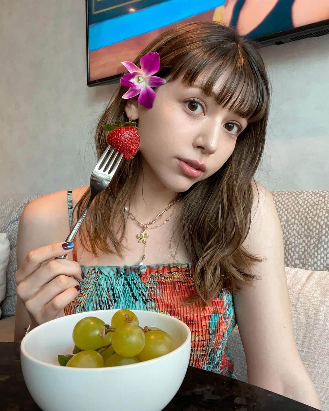 峯りあなさんのインスタグラム写真 - (峯りあなInstagram)「フルーツ食べ放題で幸せだた😮‍💨🍓  @alohilaniresort.jp」7月8日 15時41分 - riana_mine