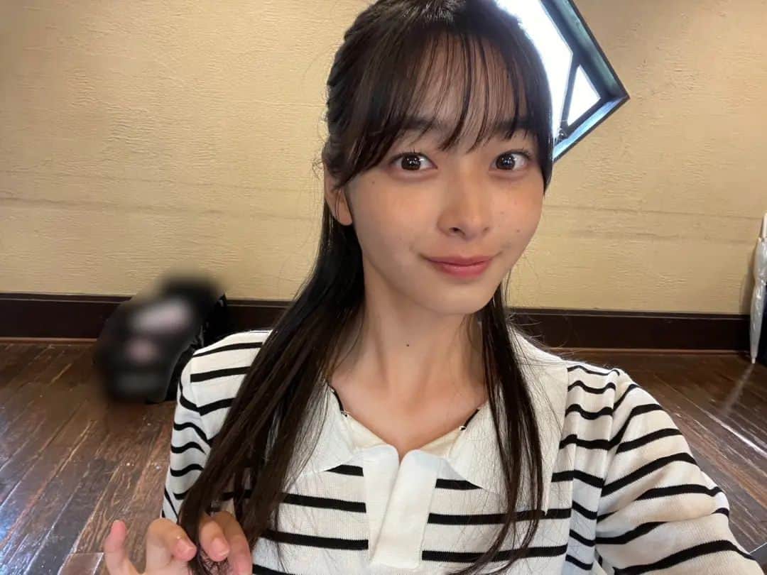 滝口芽里衣さんのインスタグラム写真 - (滝口芽里衣Instagram)「.  気づいたら7月になってました🫥  みなさんとても暑いですが体調に気をつけてくださいね✊🏻  #セブンティーン #専属モデル #夏号発売中 #7月 #July #熱中症対策 #水分補給 #ボーダー #ポロシャツ #GRL #スターダストプロモーション #滝口芽里衣 #めりい #jc3 #ljc #08 #🐑」7月8日 17時03分 - merii_takiguchi_official